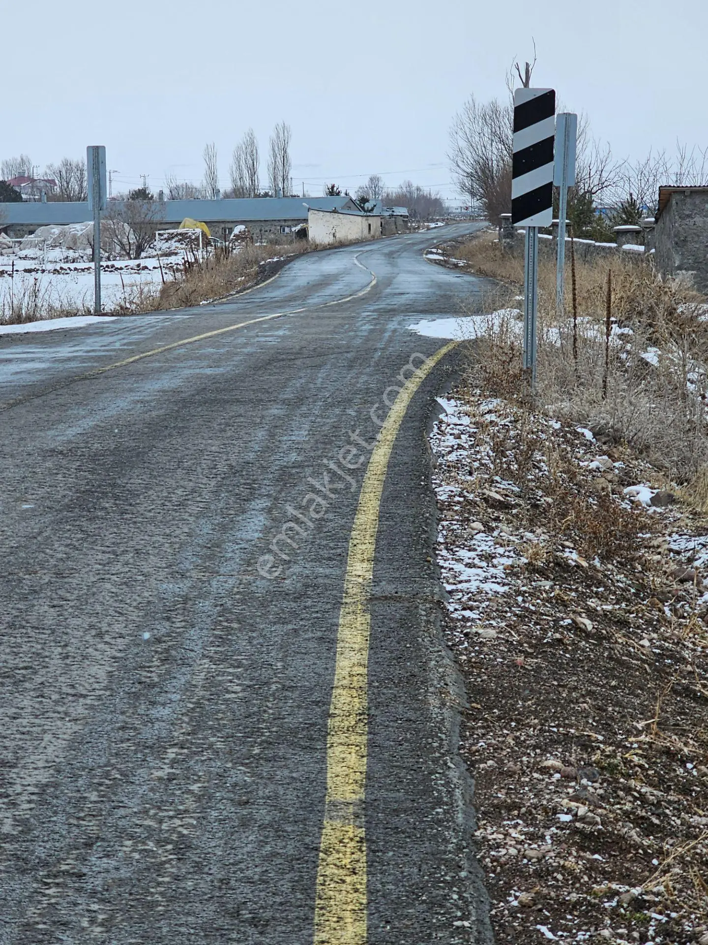 Kars Merkez Karacaören Köyünde Satılık 3.470 Tarla — fotoğraf 2
