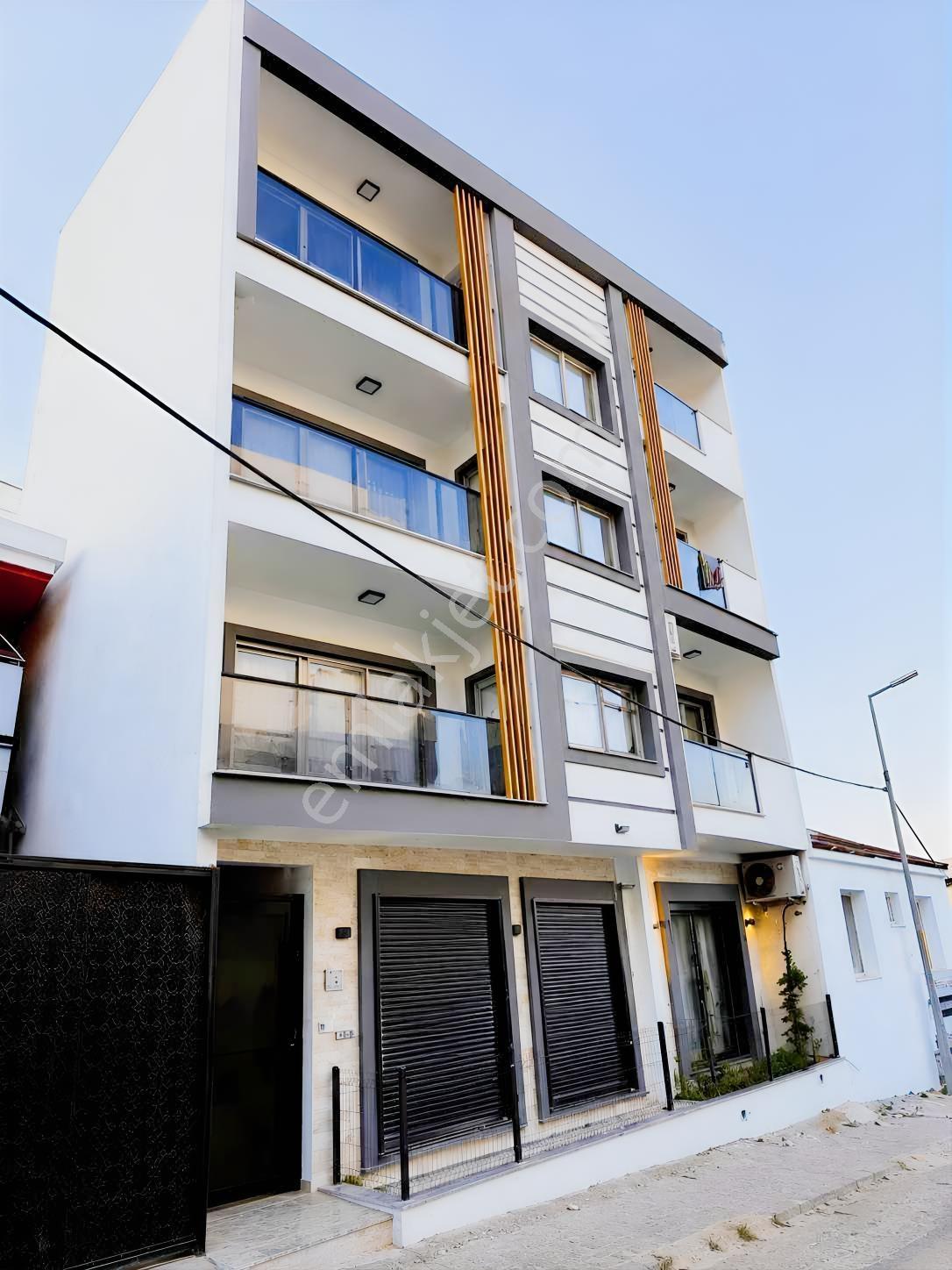 Kuşadası Davutlar'da Satılık Özel Yapım 2 + 1 Daire — fotoğraf 17