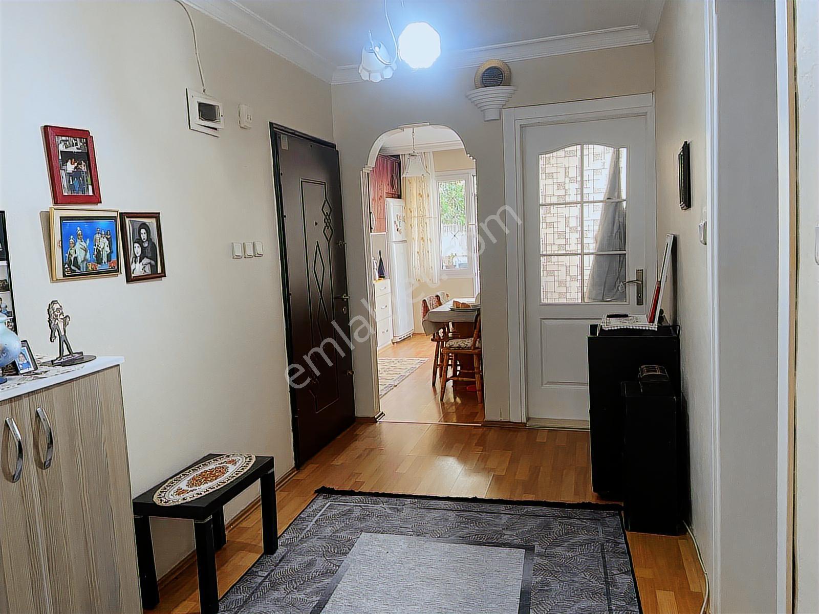 Komple Bakımlı 3 Kat Bina: Bahçeli Daire + Teraslı Dublex — fotoğraf 8