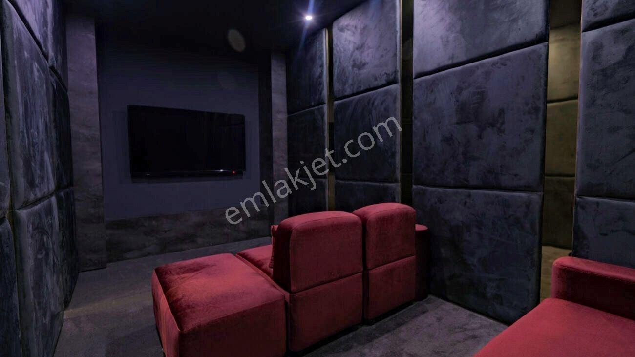 Alanya Merkezde Denize Sıfır Deniz Manzaralı 3+1 Satılık Daire — fotoğraf 25