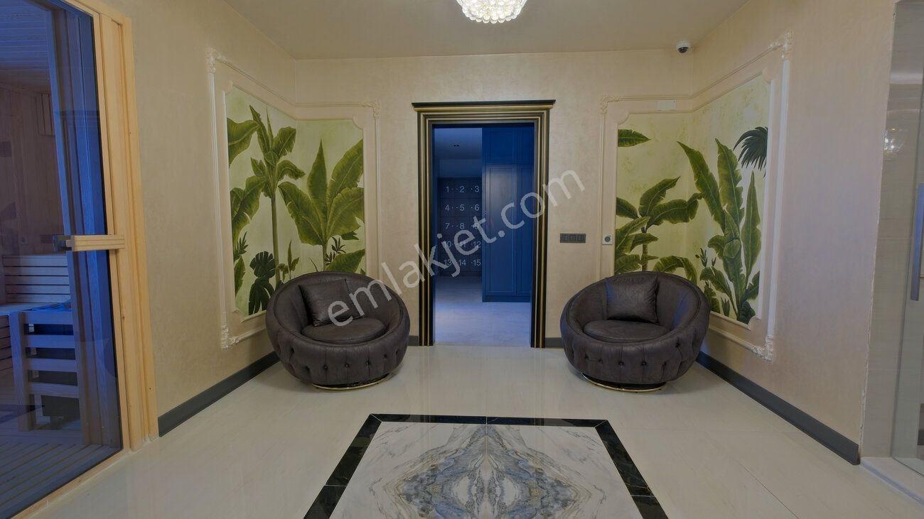 Alanya Merkezde Denize Sıfır Deniz Manzaralı 3+1 Satılık Daire — fotoğraf 29