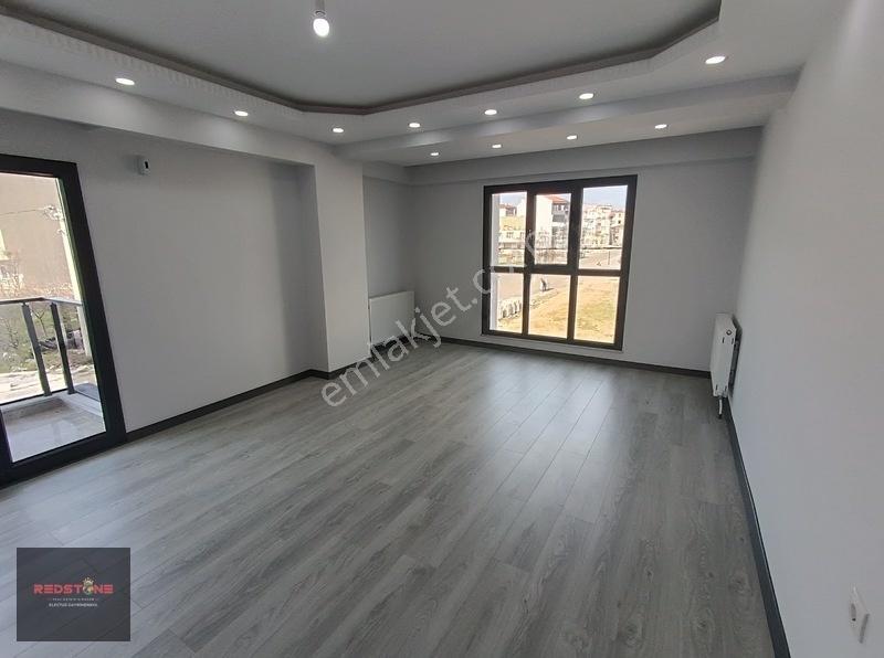 Hatip Mahallesi Site İçerisinde 3+1 Ferah Satılık Daire — fotoğraf 6