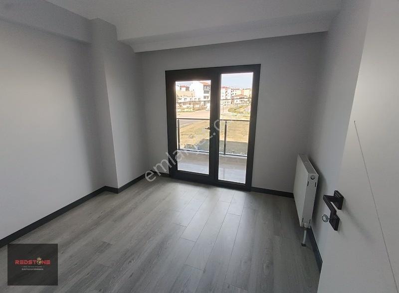 Hatip Mahallesi Site İçerisinde 3+1 Ferah Satılık Daire — fotoğraf 8