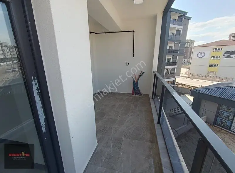 Hatip Mahallesi Site İçerisinde 3+1 Ferah Satılık Daire — fotoğraf 15