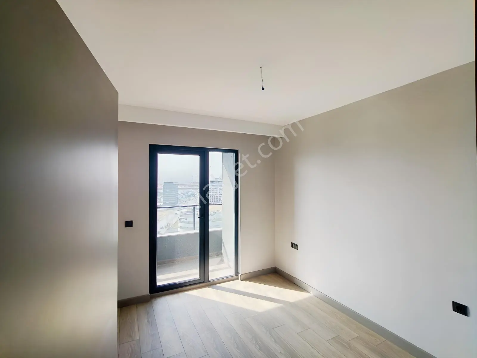 Relax Cadde İki Cepheli Köşe Daire, Satılık 1+1, 13. Kat — fotoğraf 7