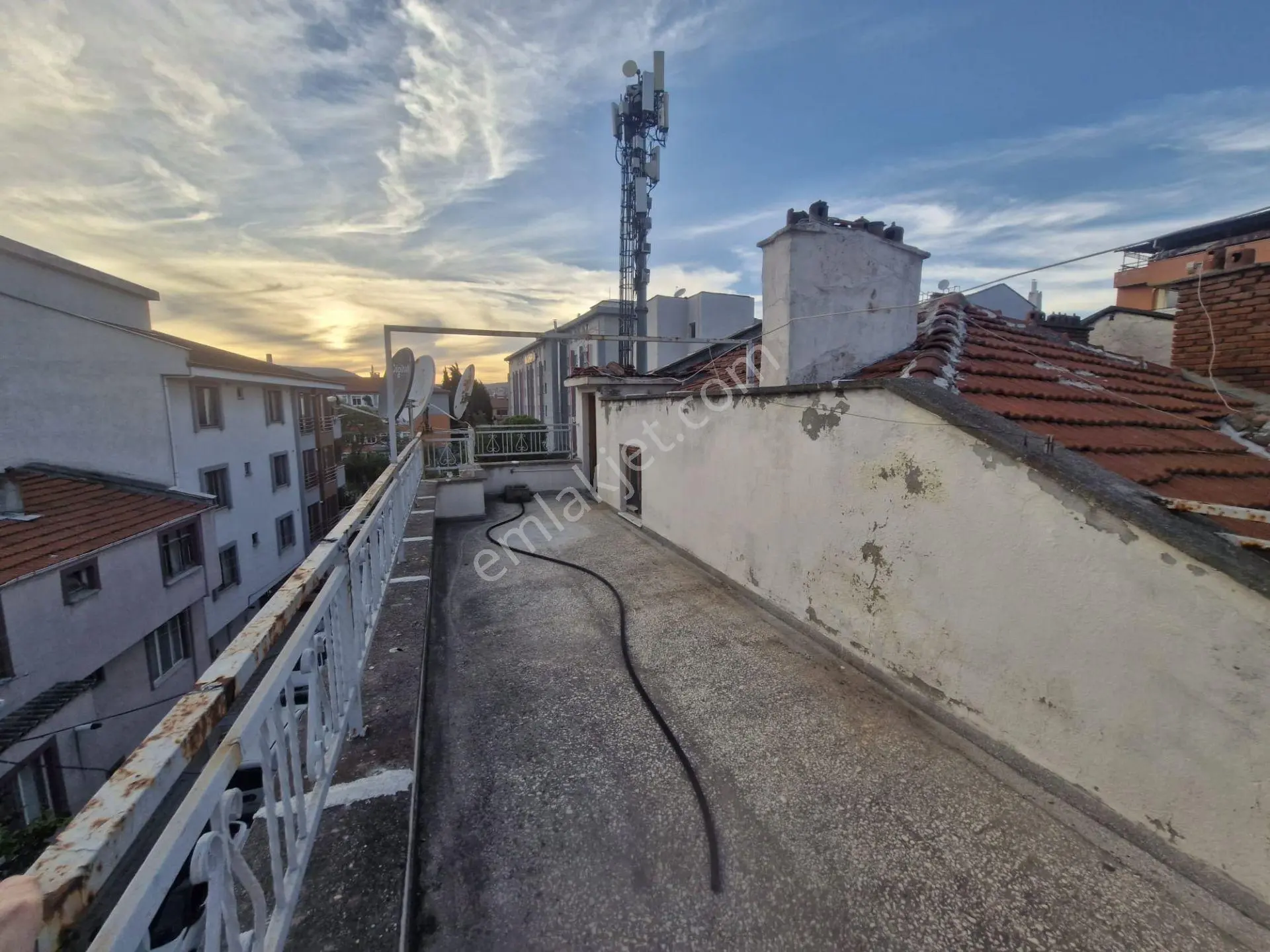 Satılık Teraslı 3+1 Ev — fotoğraf 12