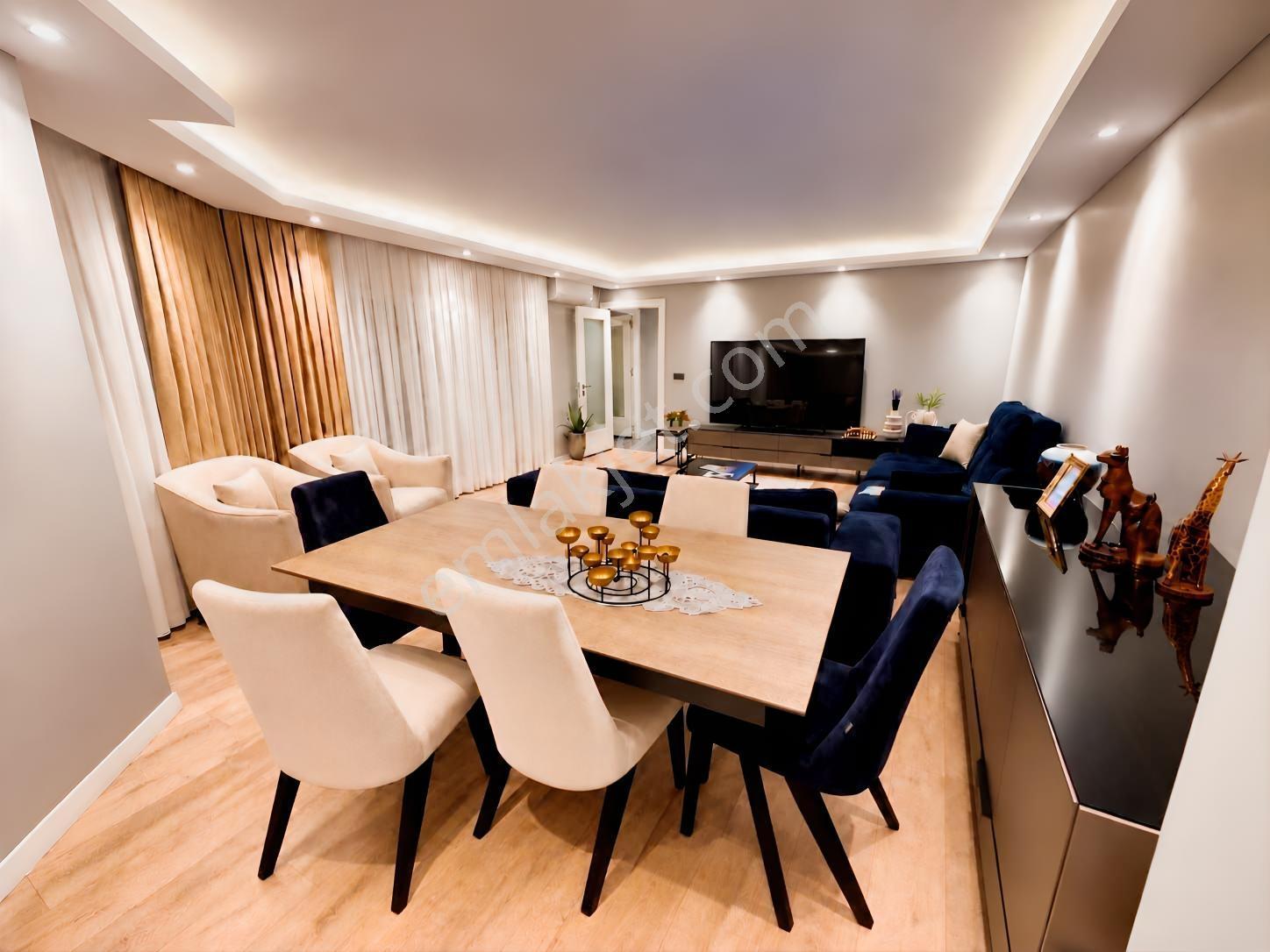Özgün Emlaktan Sahilde Deniz Manzaralı 3+1-site İçinde Lüx Daire — fotoğraf 6