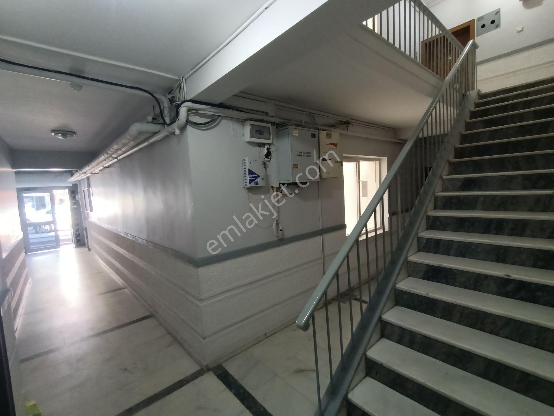 Asyapıdan 3+1 120m2 Dikmen Caddesinde Full Yapılı Lüx Kaloriferli — fotoğraf 21