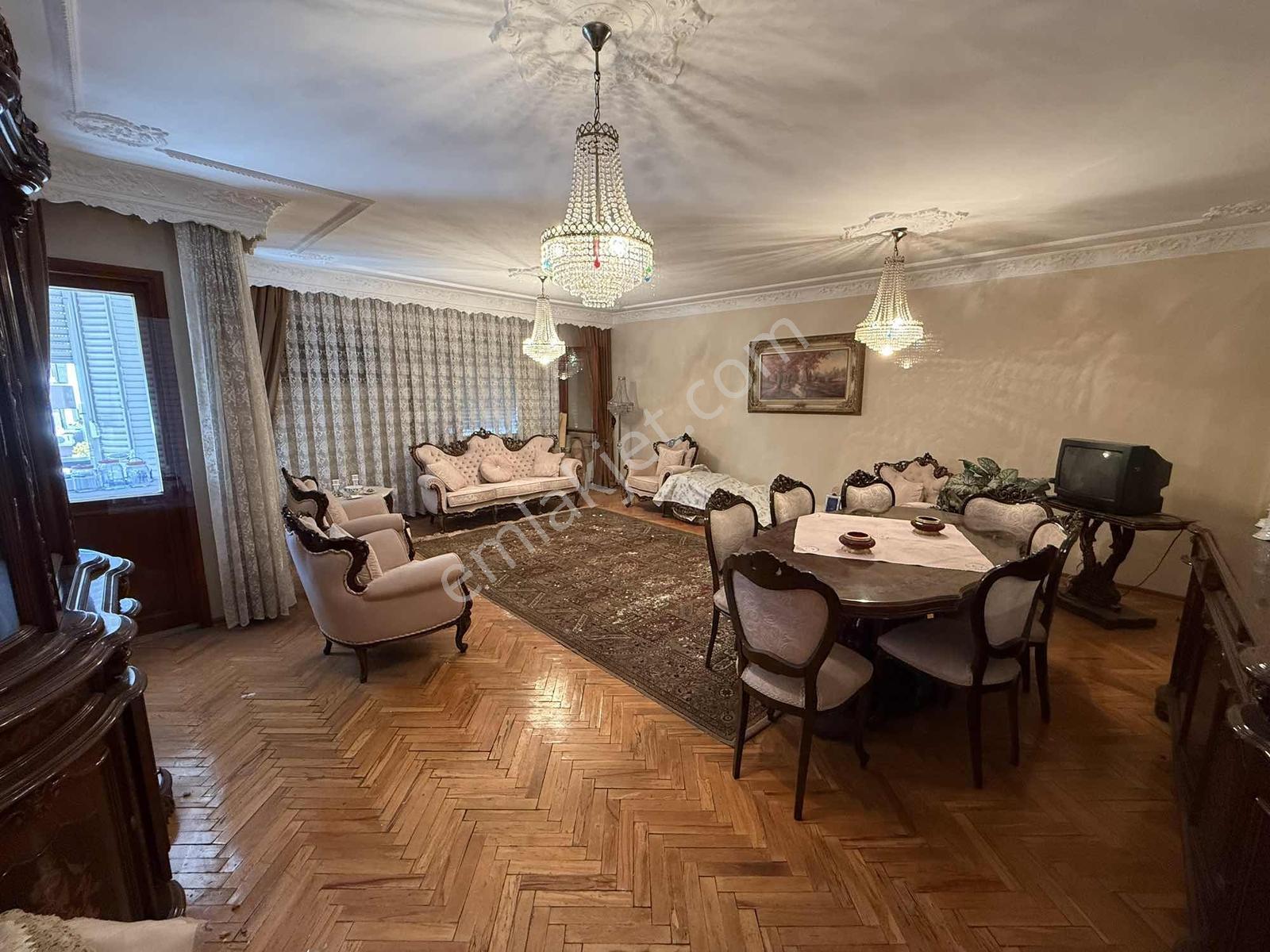 Karşıyaka Nergiz'de Geniş Satılık 4+1 Daire — fotoğraf 2