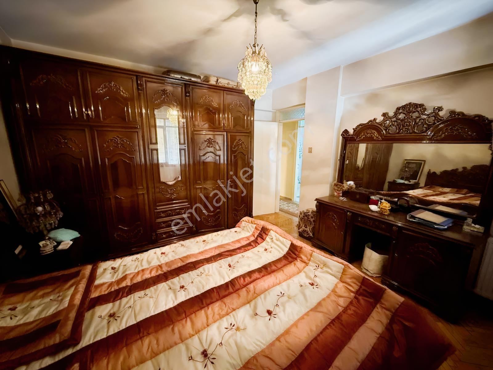 Karşıyaka Nergiz'de Geniş Satılık 4+1 Daire — fotoğraf 13
