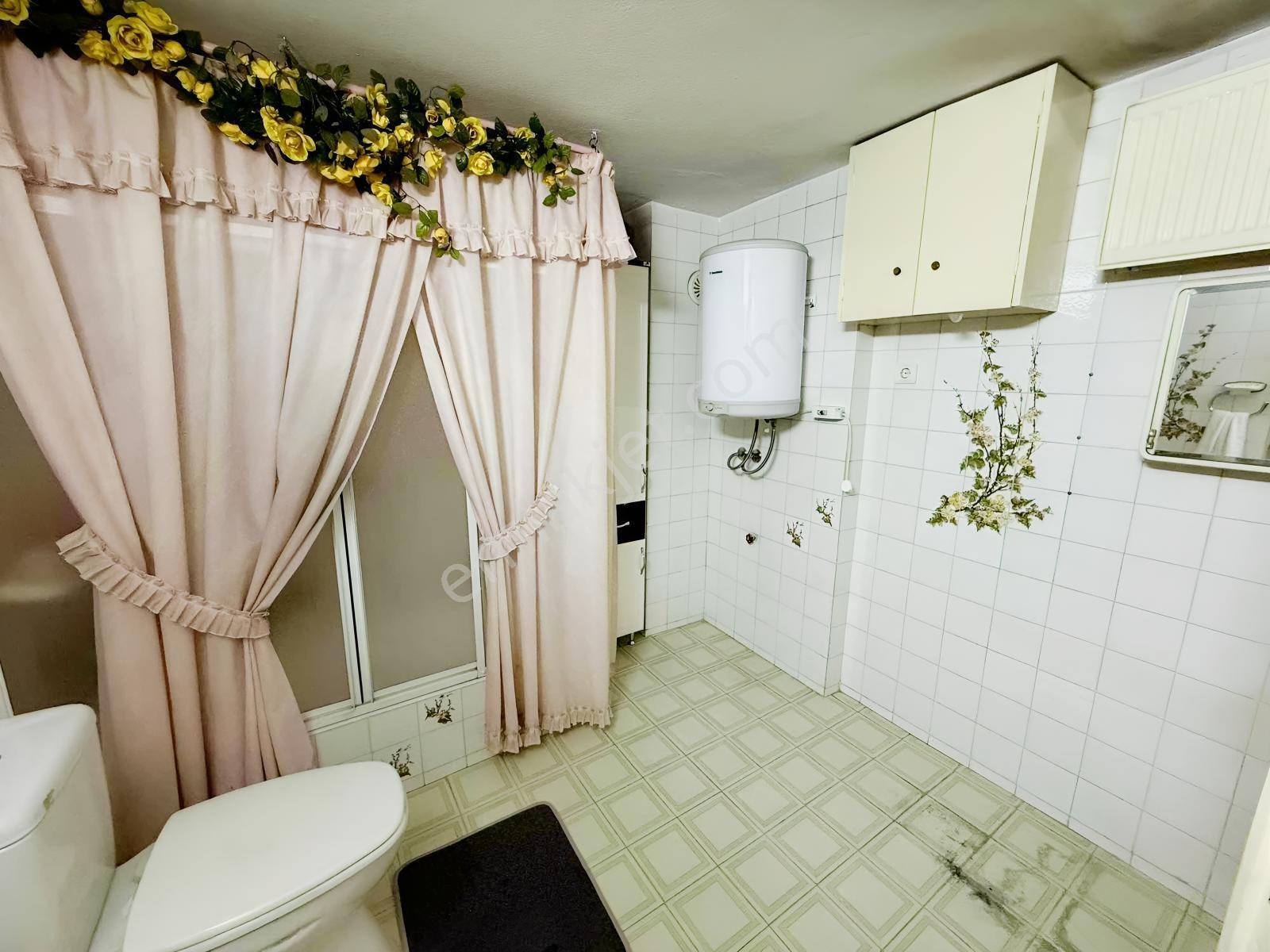 Karşıyaka Nergiz'de Geniş Satılık 4+1 Daire — fotoğraf 24