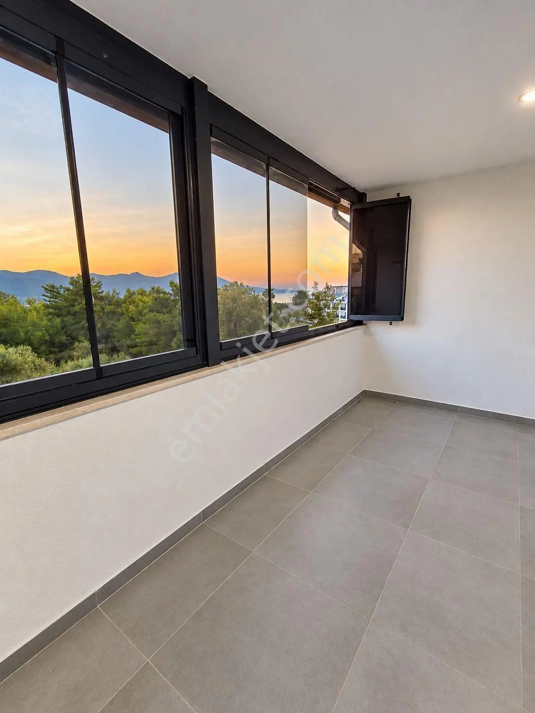 Kuşadası Sogucak'da 4 Oda 1 Salon Triplex Villa — fotoğraf 5
