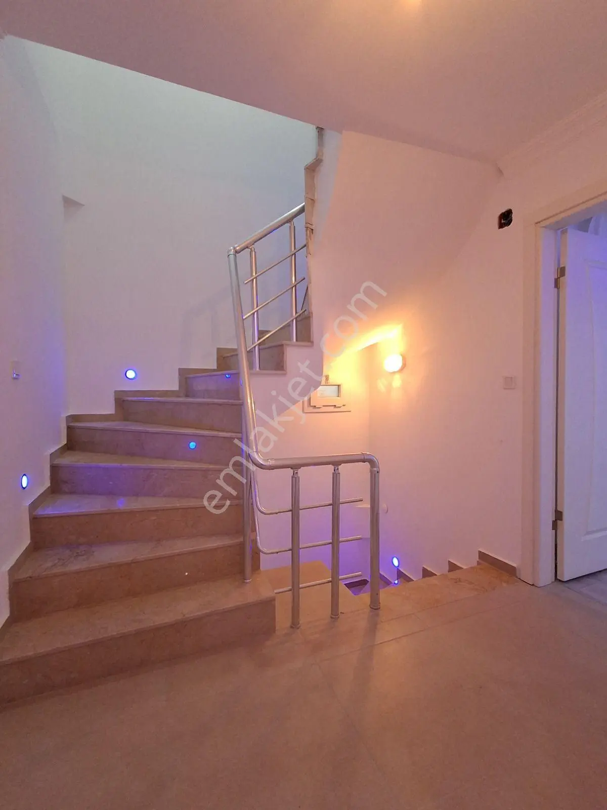 Kuşadası Sogucak'da 4 Oda 1 Salon Triplex Villa — fotoğraf 20