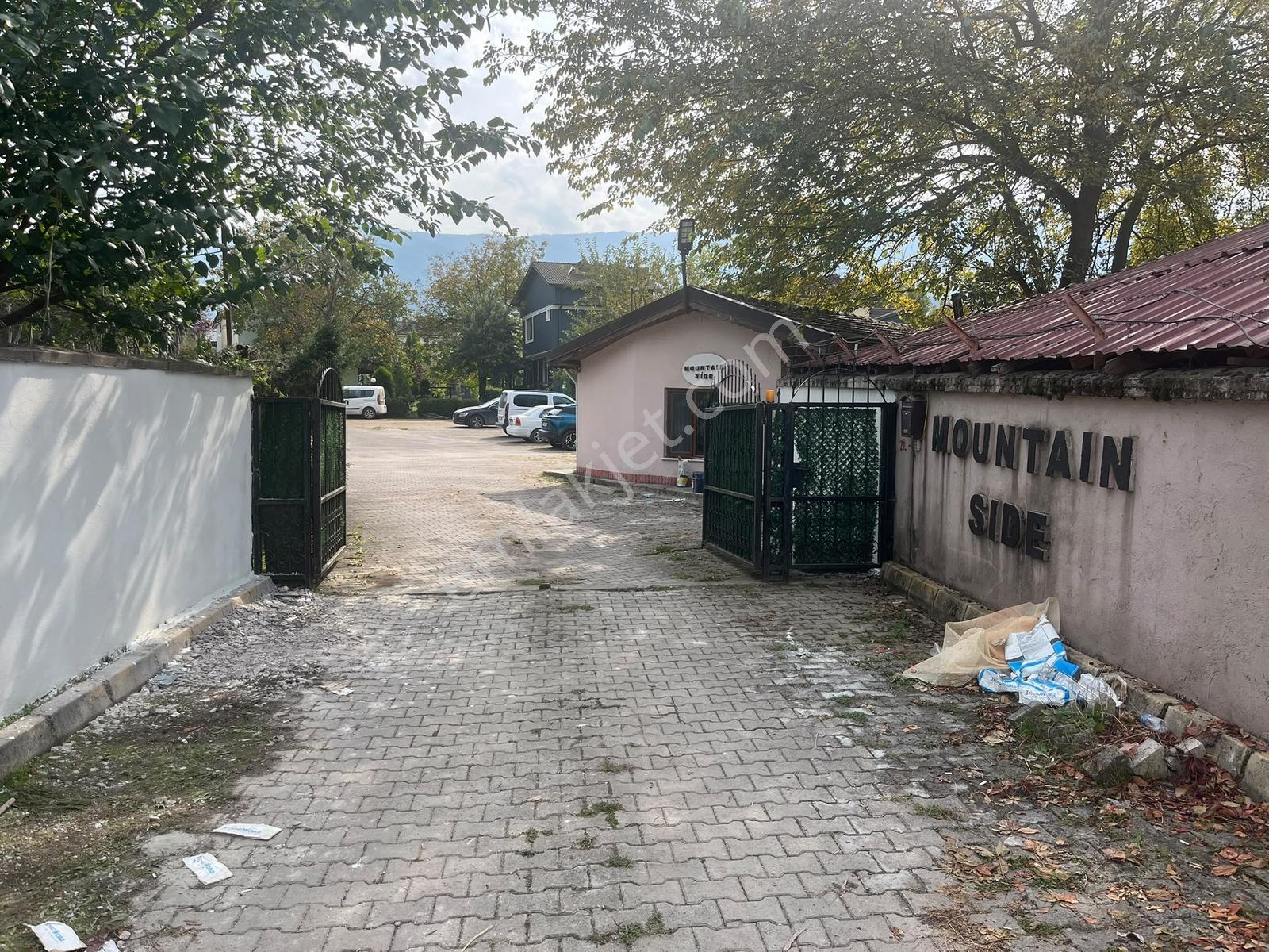 Maşukiye'de Doğayla İç İçe, Havuzlu Sitede Bahçeli Villa — fotoğraf 13