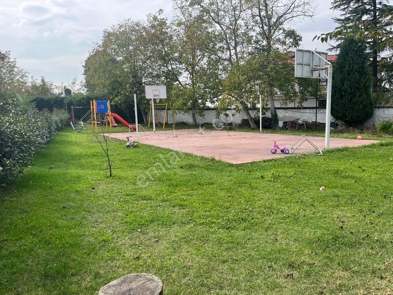 Maşukiye'de Doğayla İç İçe, Havuzlu Sitede Bahçeli Villa — fotoğraf 22