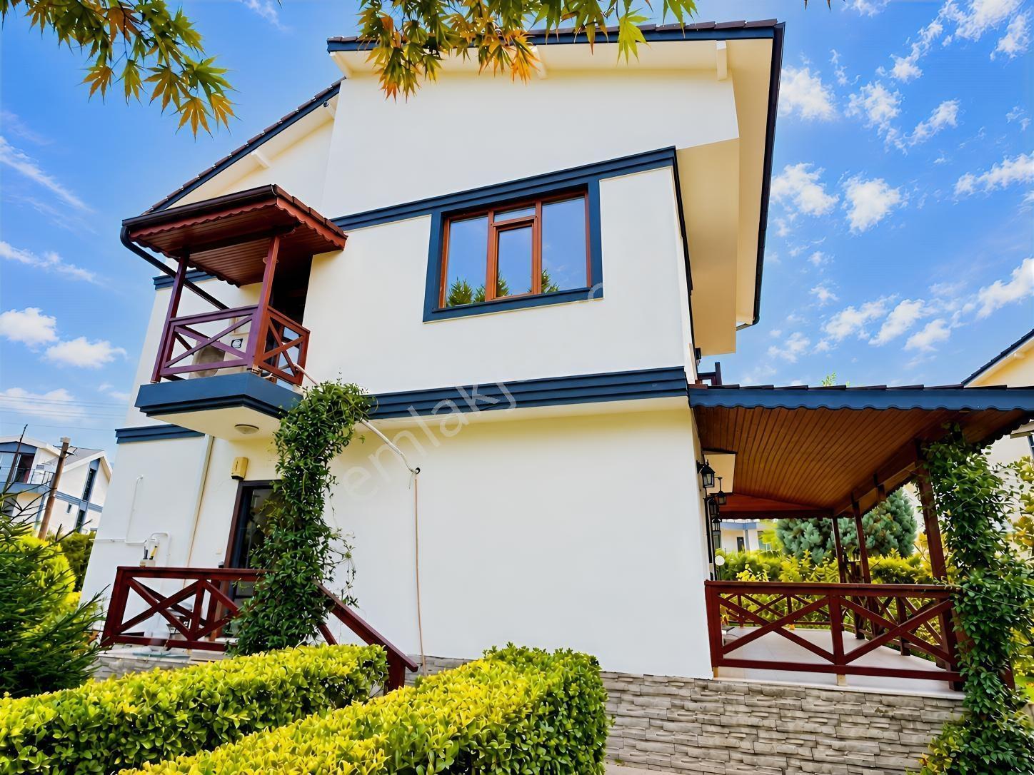 Maşukiye'de Doğayla İç İçe, Havuzlu Sitede Bahçeli Villa — fotoğraf 32