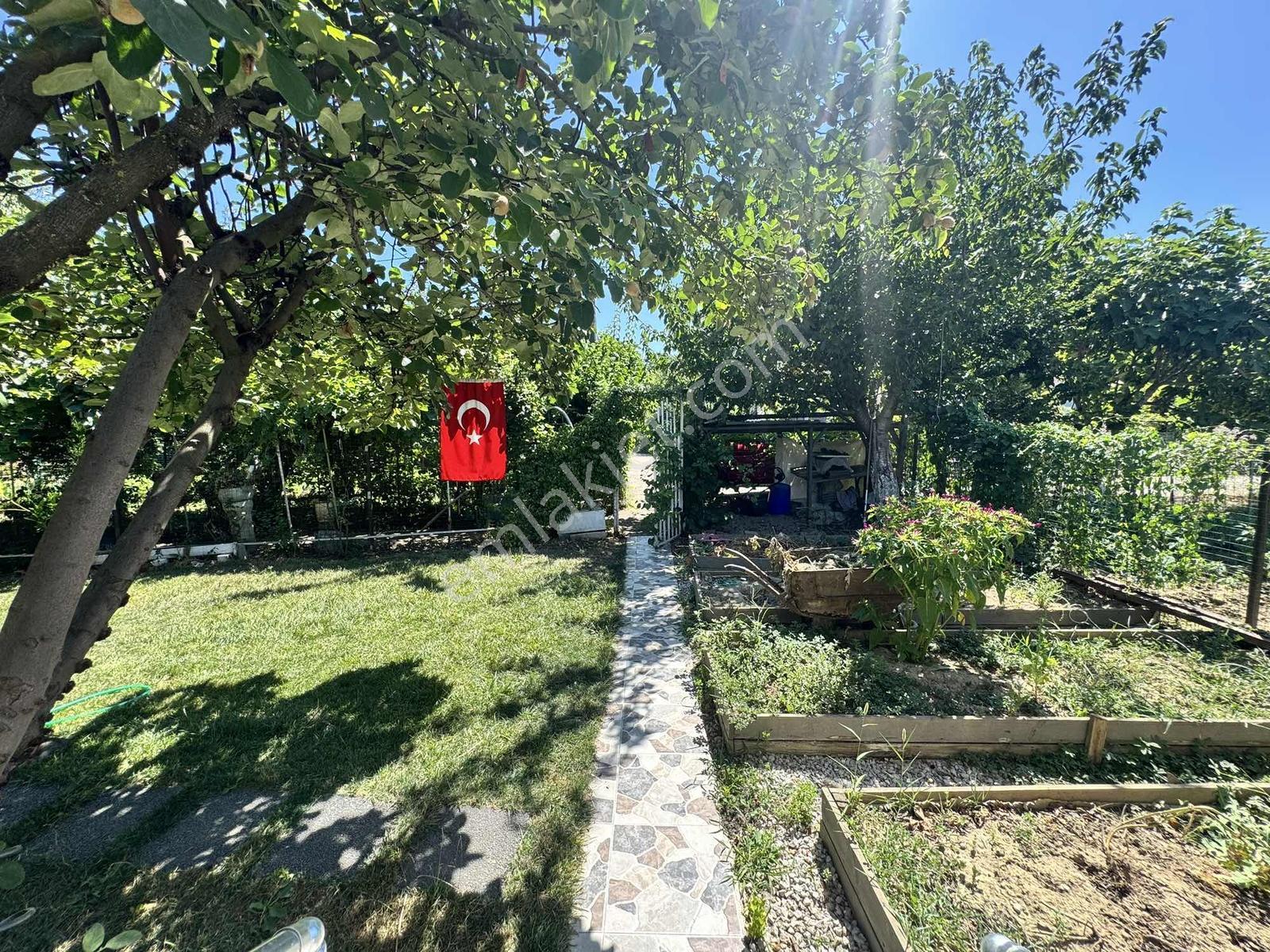 Yalova Yolu Üzerinde Satılık Bahçeli Müstakil Prefabrik Ev — fotoğraf 28