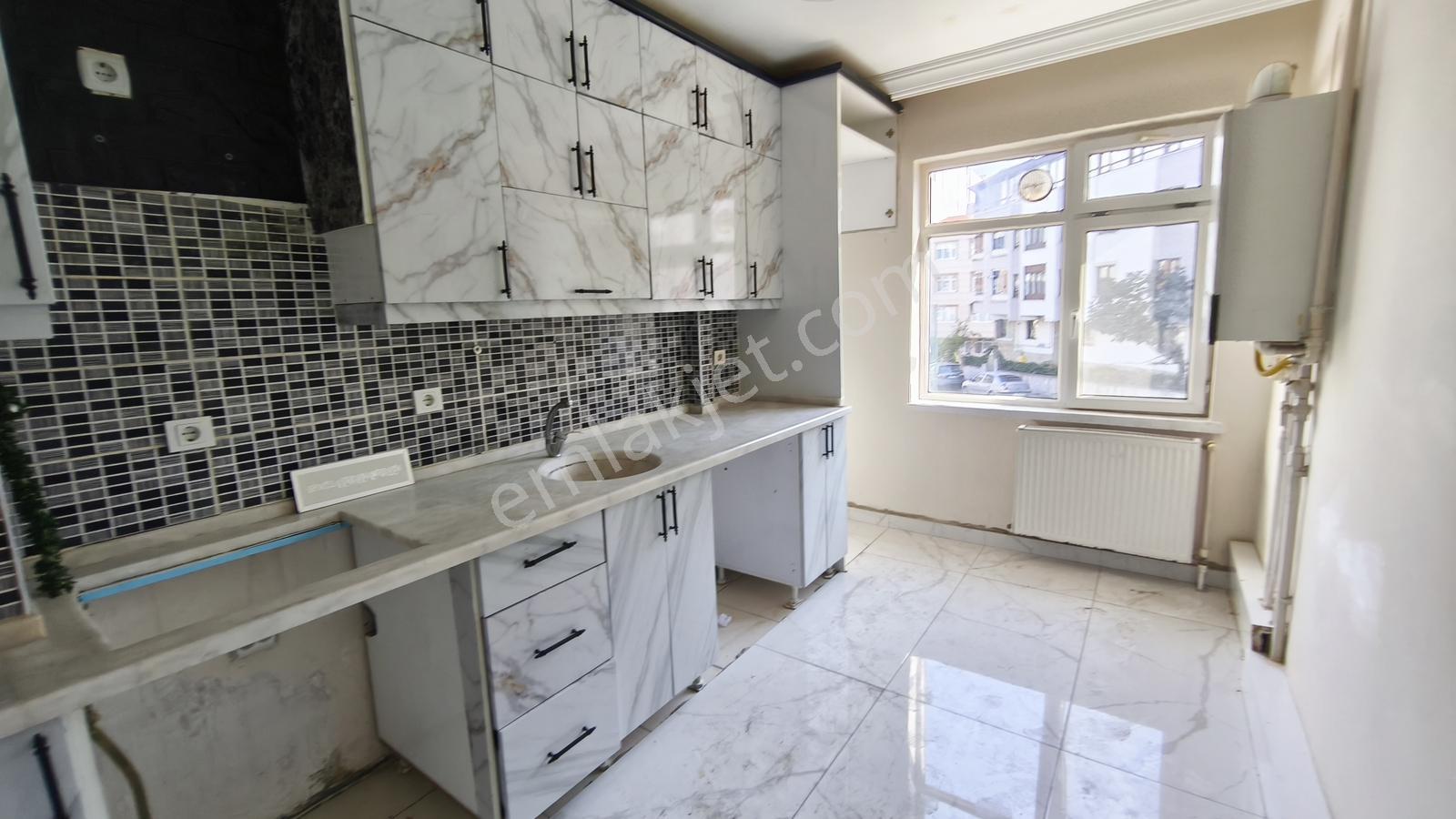 Truva/nazım Demirci'den Diş Hastanesi Yakını Satılık Takaslı 2+1 — fotoğraf 20