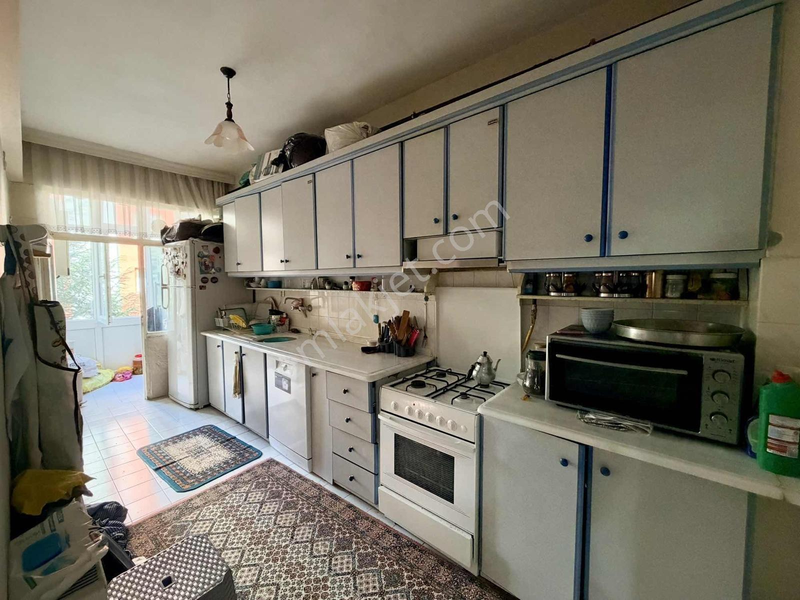 Turgut Reis Mahallesinde Bakımlı 3+1 Satılık Daire — fotoğraf 5