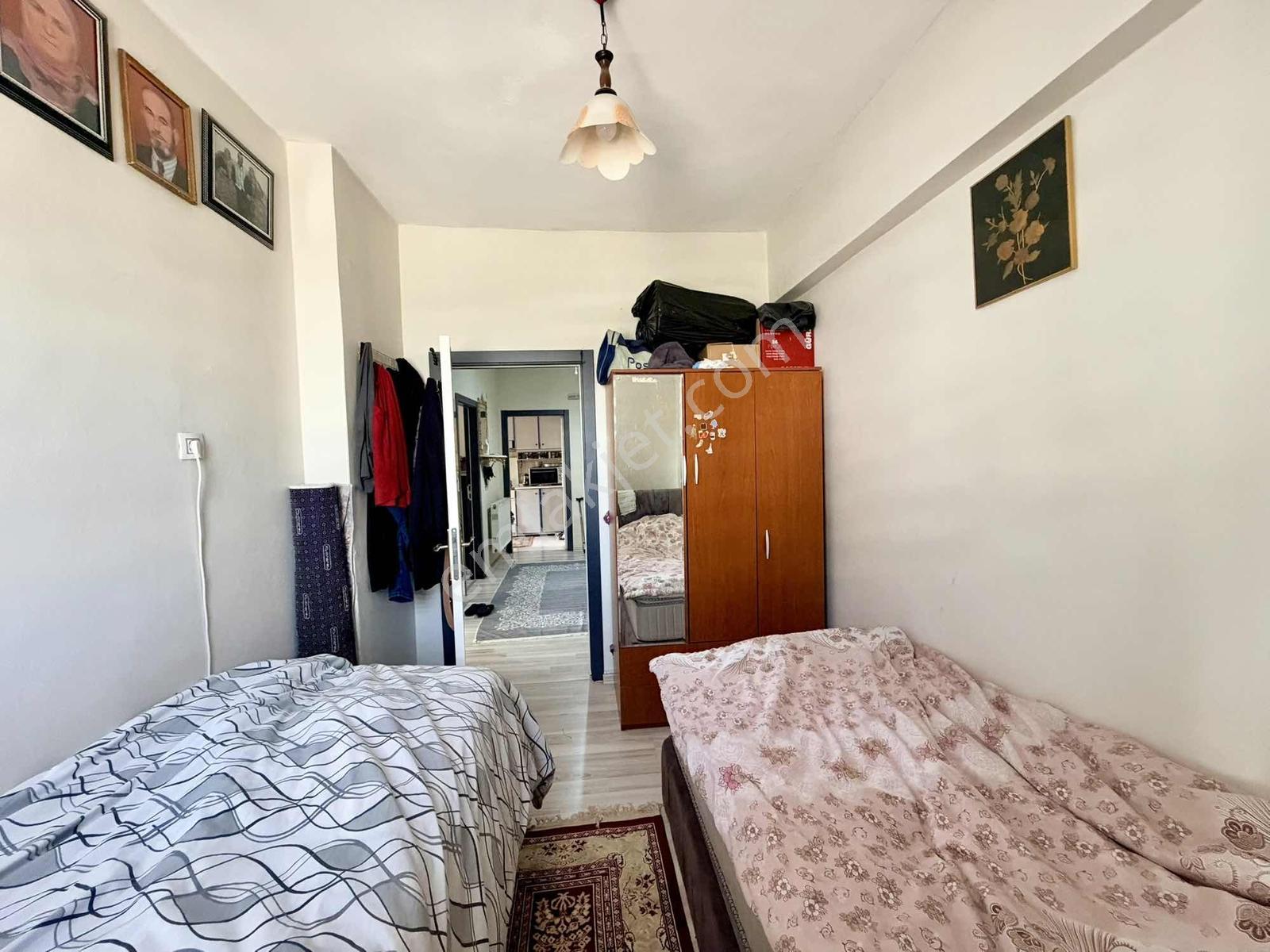 Turgut Reis Mahallesinde Bakımlı 3+1 Satılık Daire — fotoğraf 9