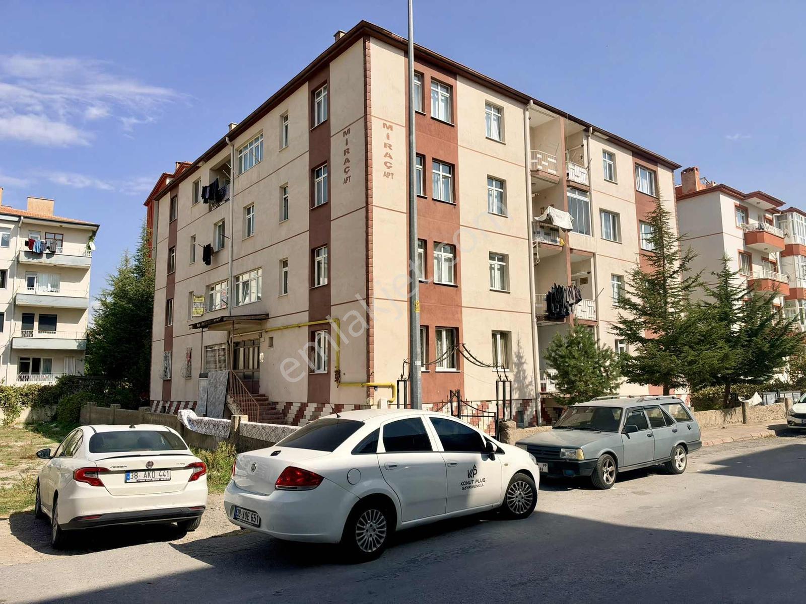 Turgut Reis Mahallesinde Bakımlı 3+1 Satılık Daire — fotoğraf 18