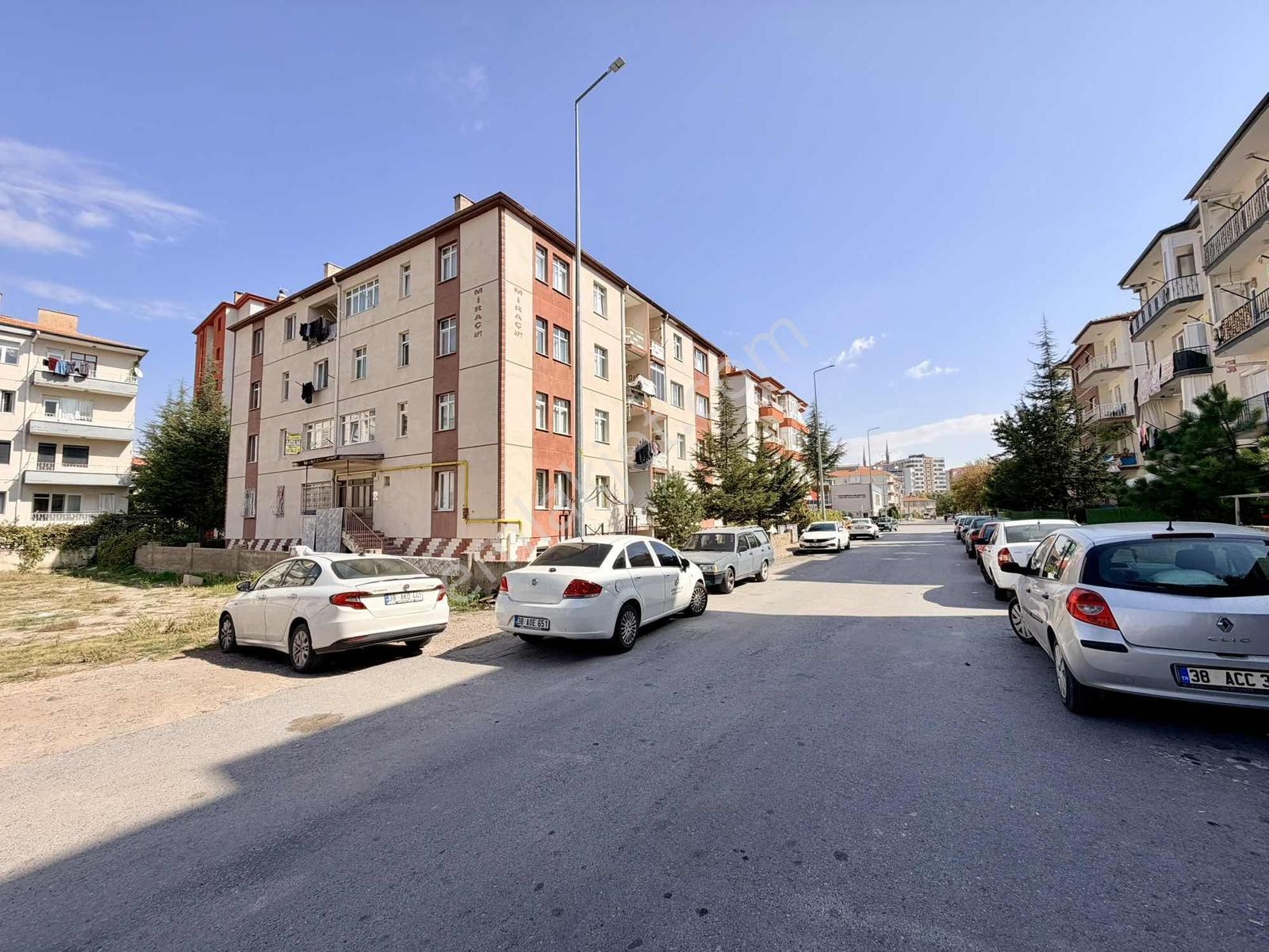 Turgut Reis Mahallesinde Bakımlı 3+1 Satılık Daire — fotoğraf 19