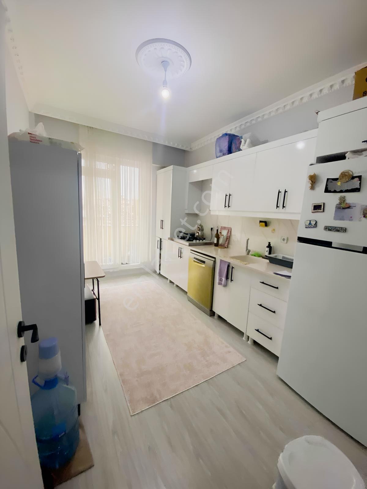 Yenişehir Kars Park Otel Karşısı Ara Kat Satılık 2 + 1 — fotoğraf 2
