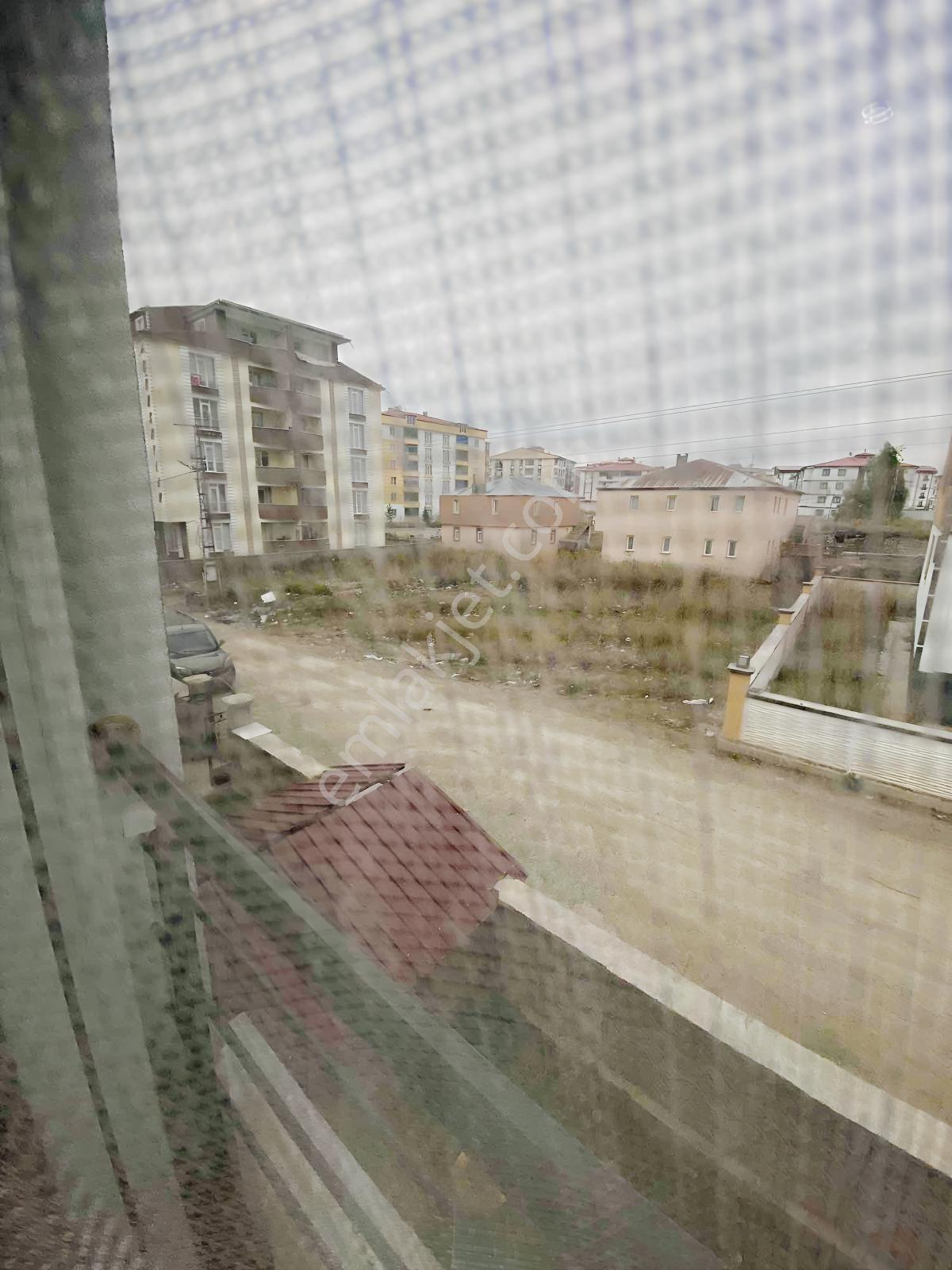 Yenişehir Kars Park Otel Karşısı Ara Kat Satılık 2 + 1 — fotoğraf 3