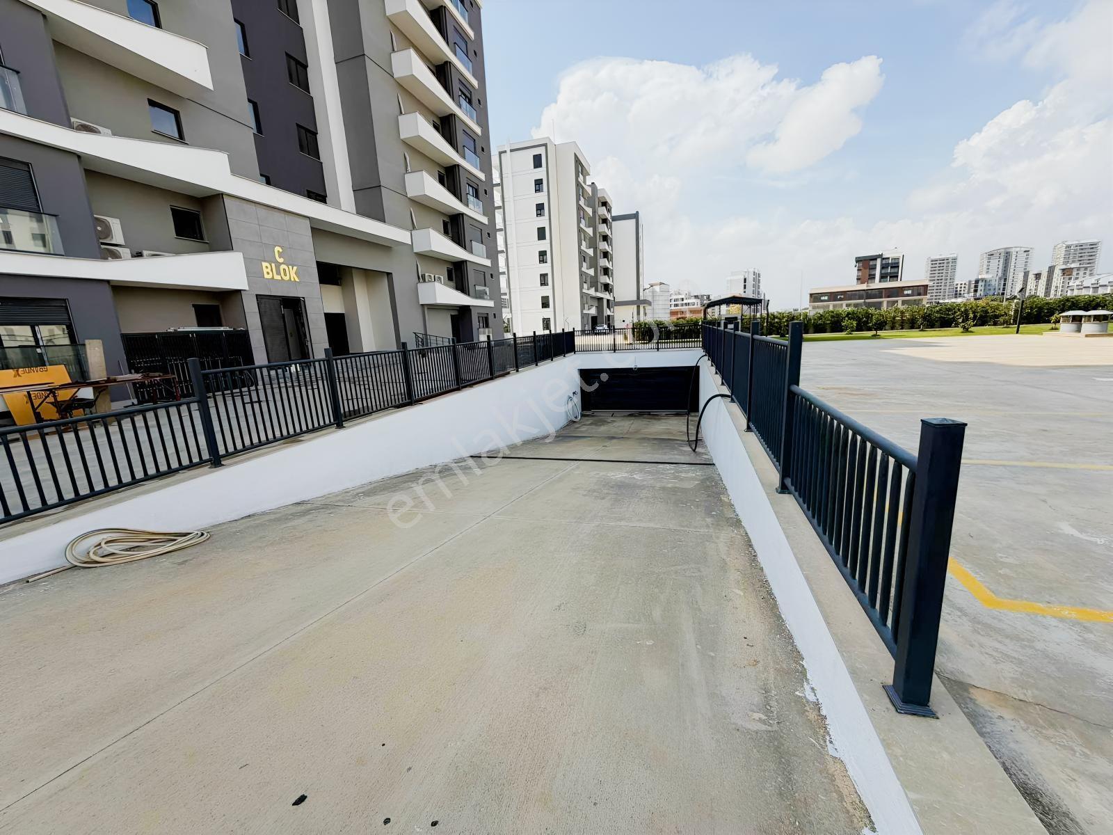 Aksu Altıntaş İşlek Cadde 2 + 1 Satılık Daire — fotoğraf 3