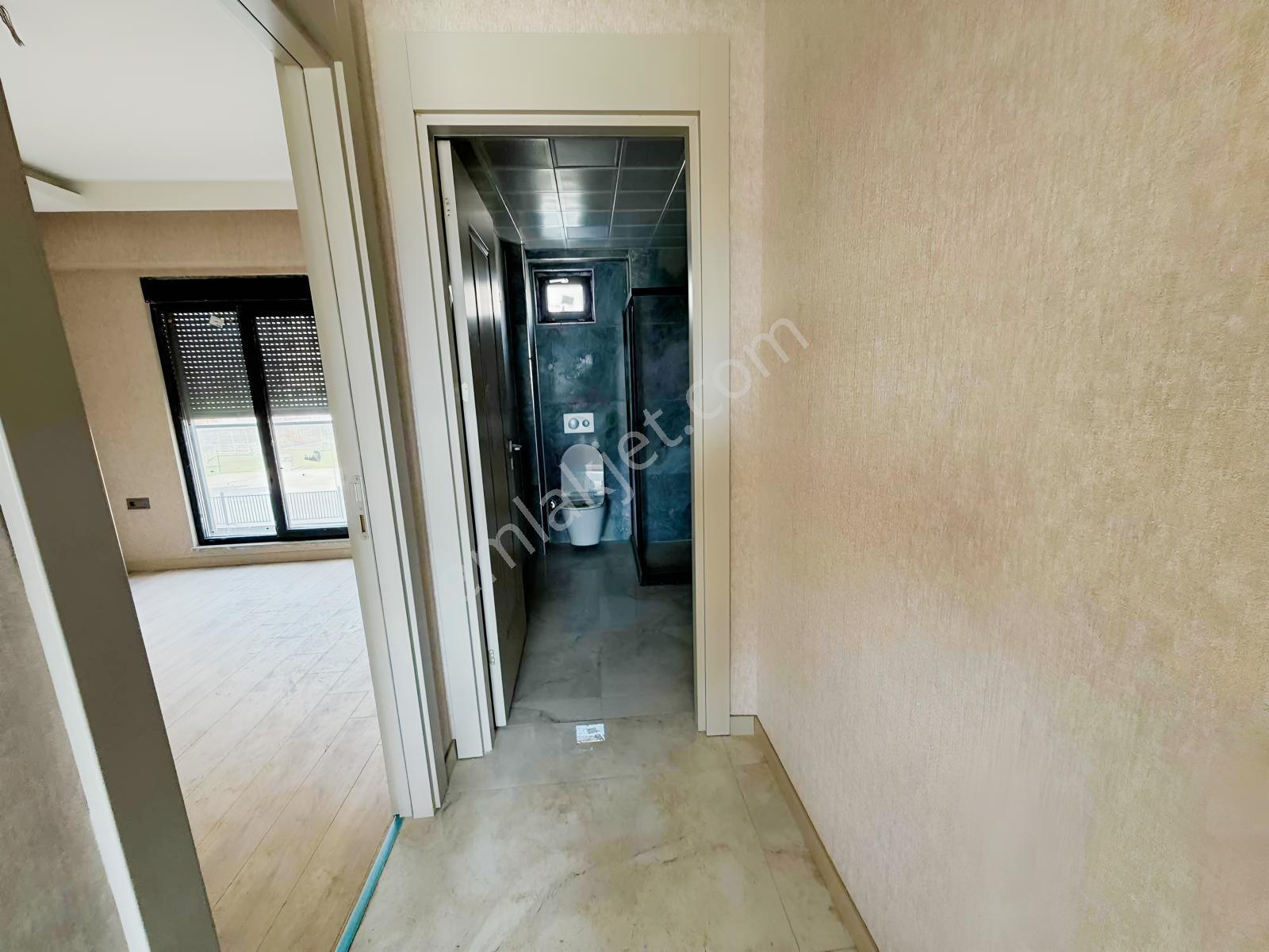 Aksu Altıntaş İşlek Cadde 2 + 1 Satılık Daire — fotoğraf 9