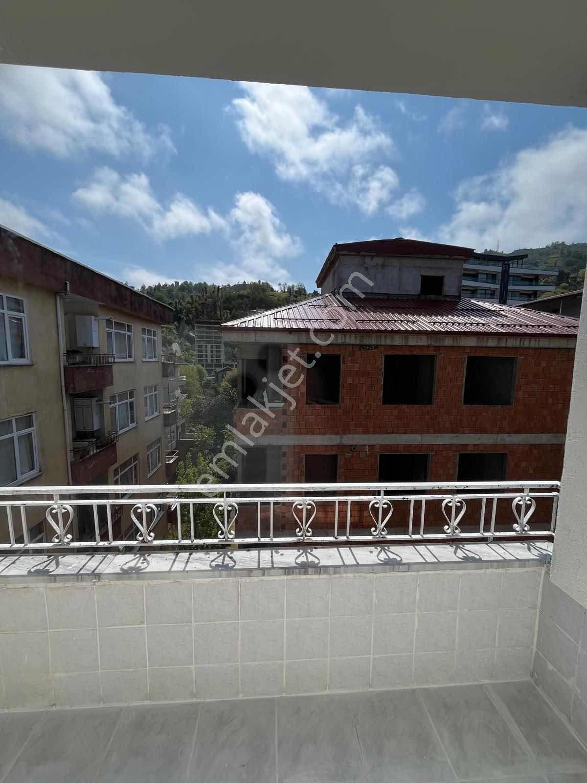 Rize İslampaşa'da 1 Haftalığına Fırsat Satılık 3+1!!! — fotoğraf 15