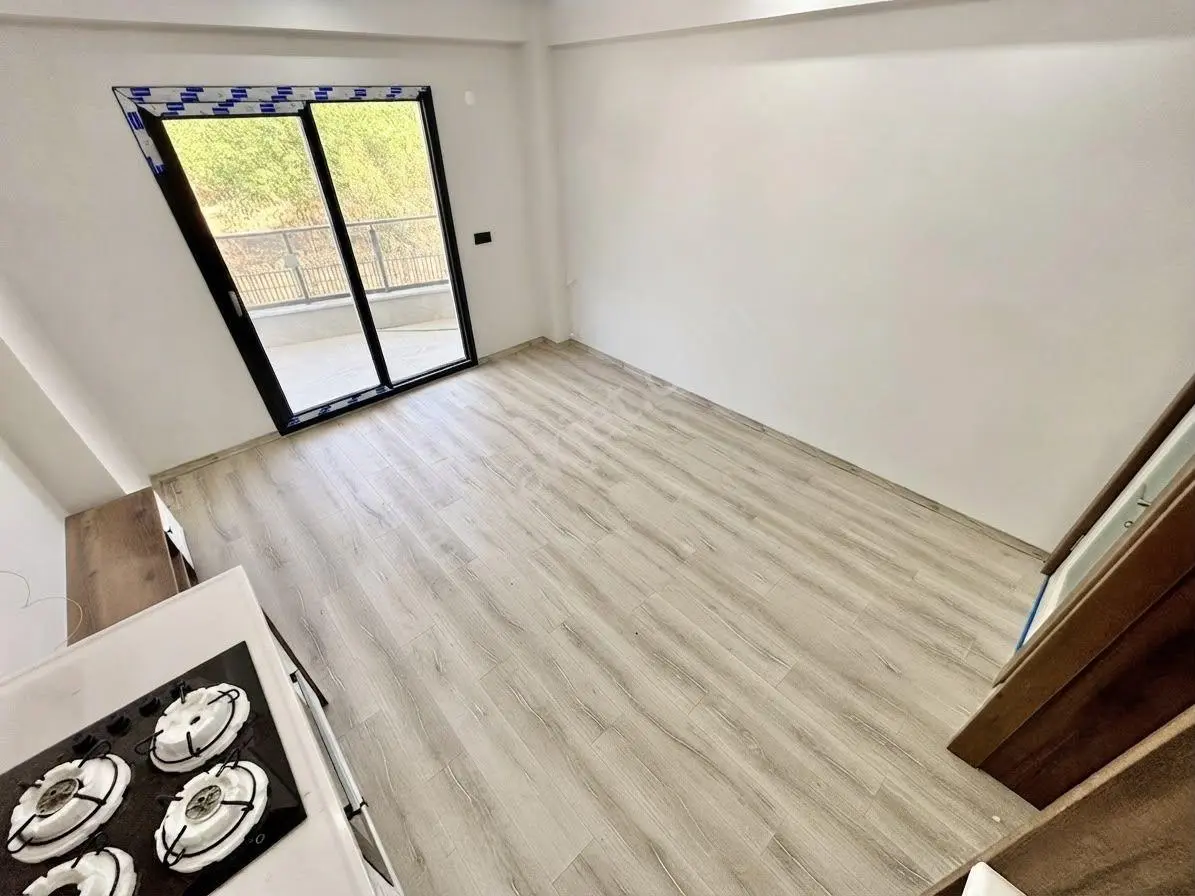 ꧁ay Emlaktan꧂oksijen Deposu Zeytinli'de Müstakil Tadında Kapalı Otoparklı Satılık 2+1 Lüks Daire — fotoğraf 11