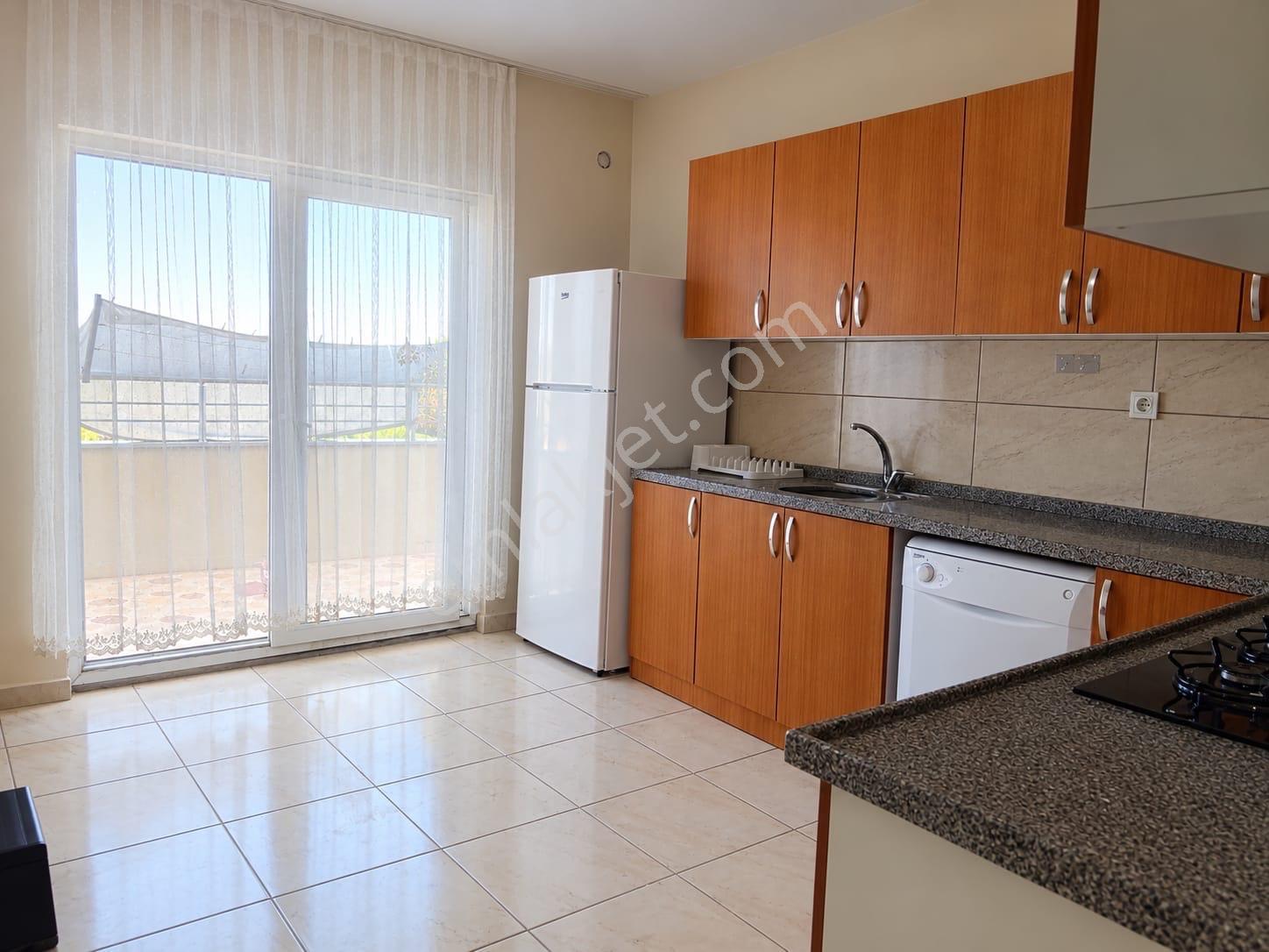 Yenikent Mahallesi 129 M² Satılık 3+1 En Üst Kat Daire — fotoğraf 3