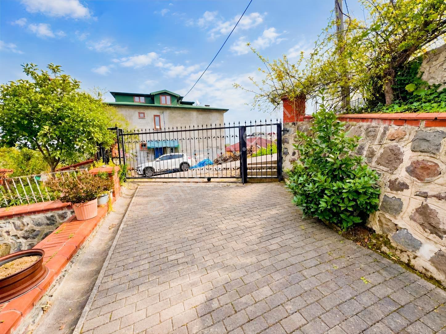 Trabzon Uğurlu'da 300 M² 3 Katlı Müstakil Villa Ve Bahçe — fotoğraf 4