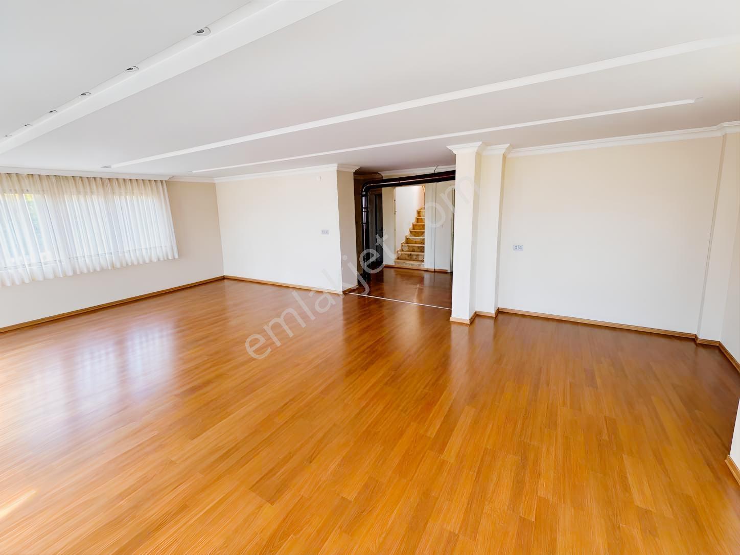 Trabzon Uğurlu'da 300 M² 3 Katlı Müstakil Villa Ve Bahçe — fotoğraf 10