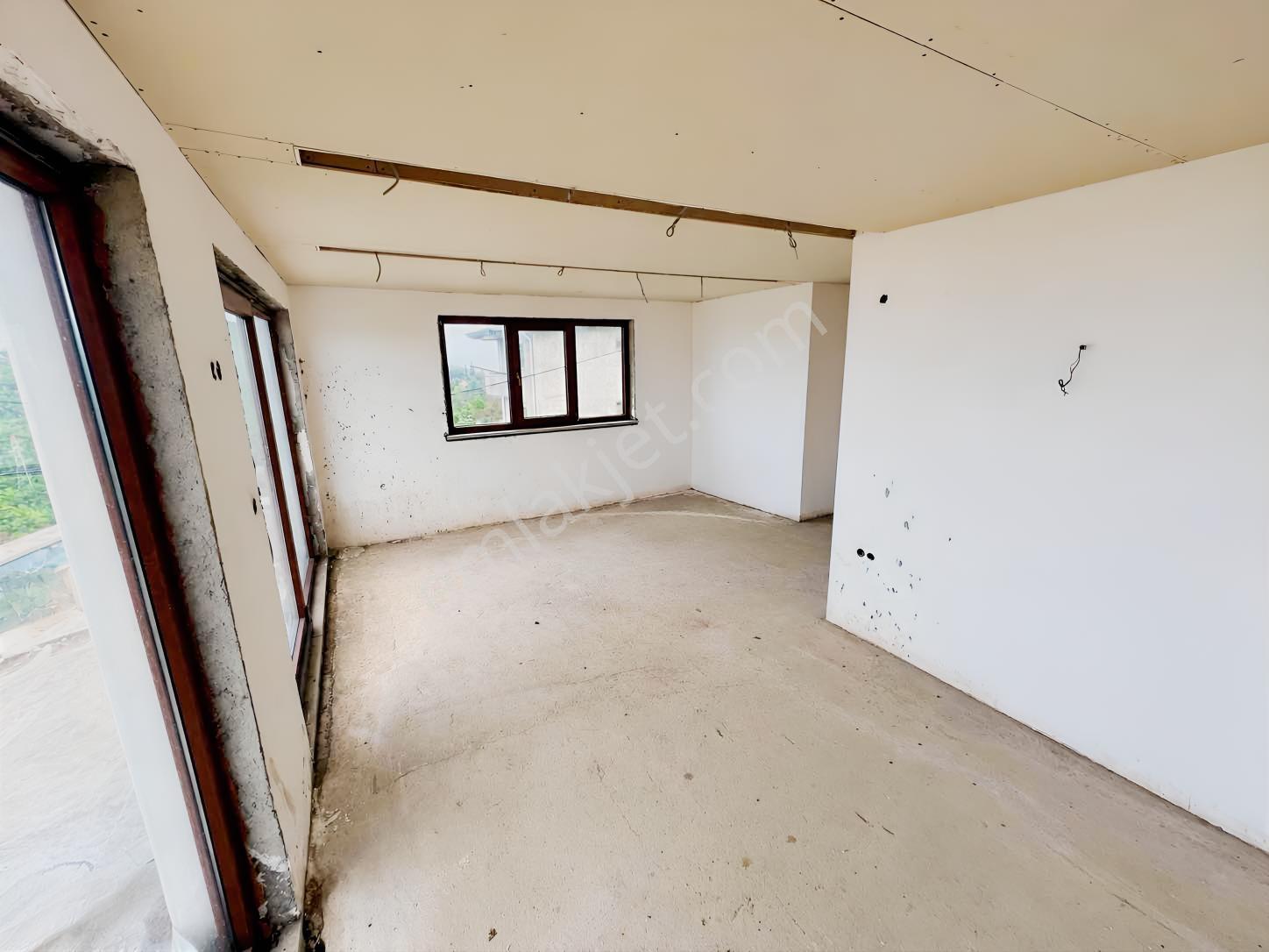 Trabzon Uğurlu'da 300 M² 3 Katlı Müstakil Villa Ve Bahçe — fotoğraf 13