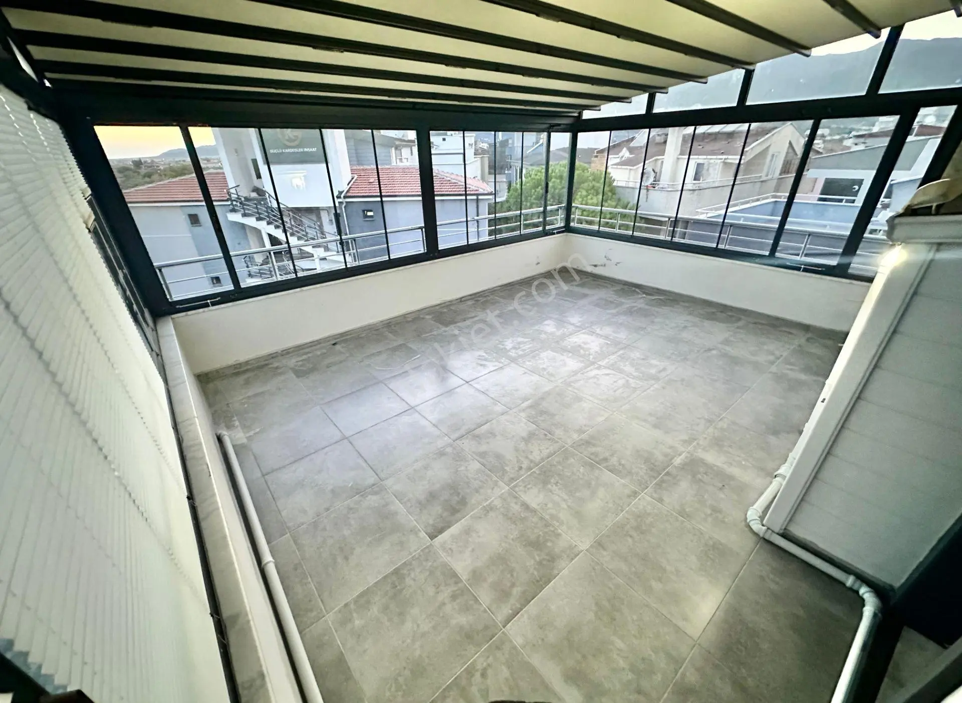 ꧁ay Emlaktan꧂akçay'da Kazdağları Eteklerinde Kapalı Manzaralı Teraslı Satılık 2+1 Yeni Dubleks Daire — fotoğraf 3