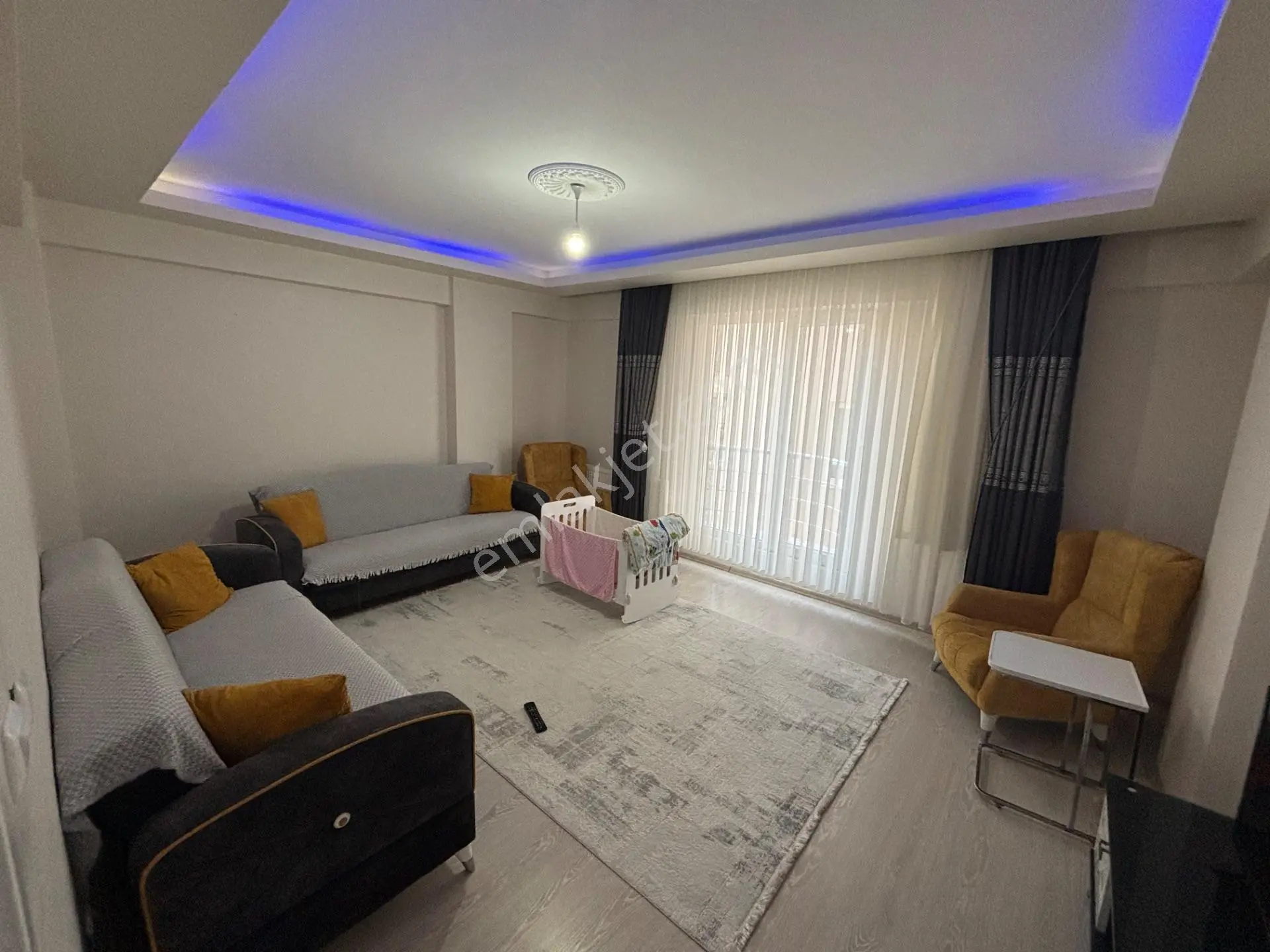 Kapaklı Vatanda Kiracılı Satılık Geniş Daire