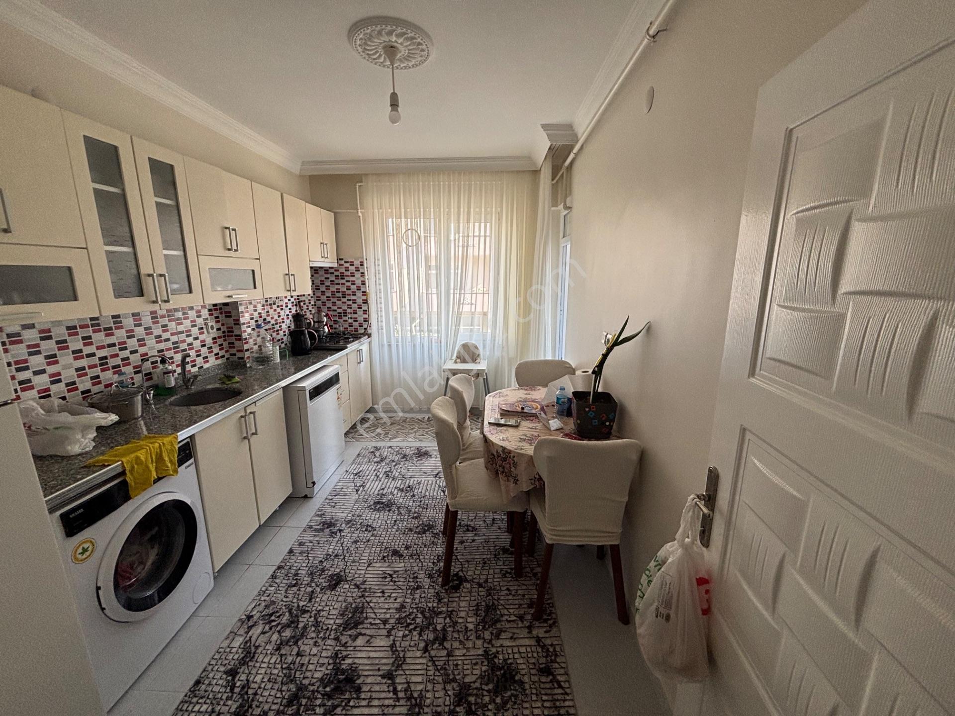 Kapaklı Vatanda Kiracılı Satılık Geniş Daire — fotoğraf 3
