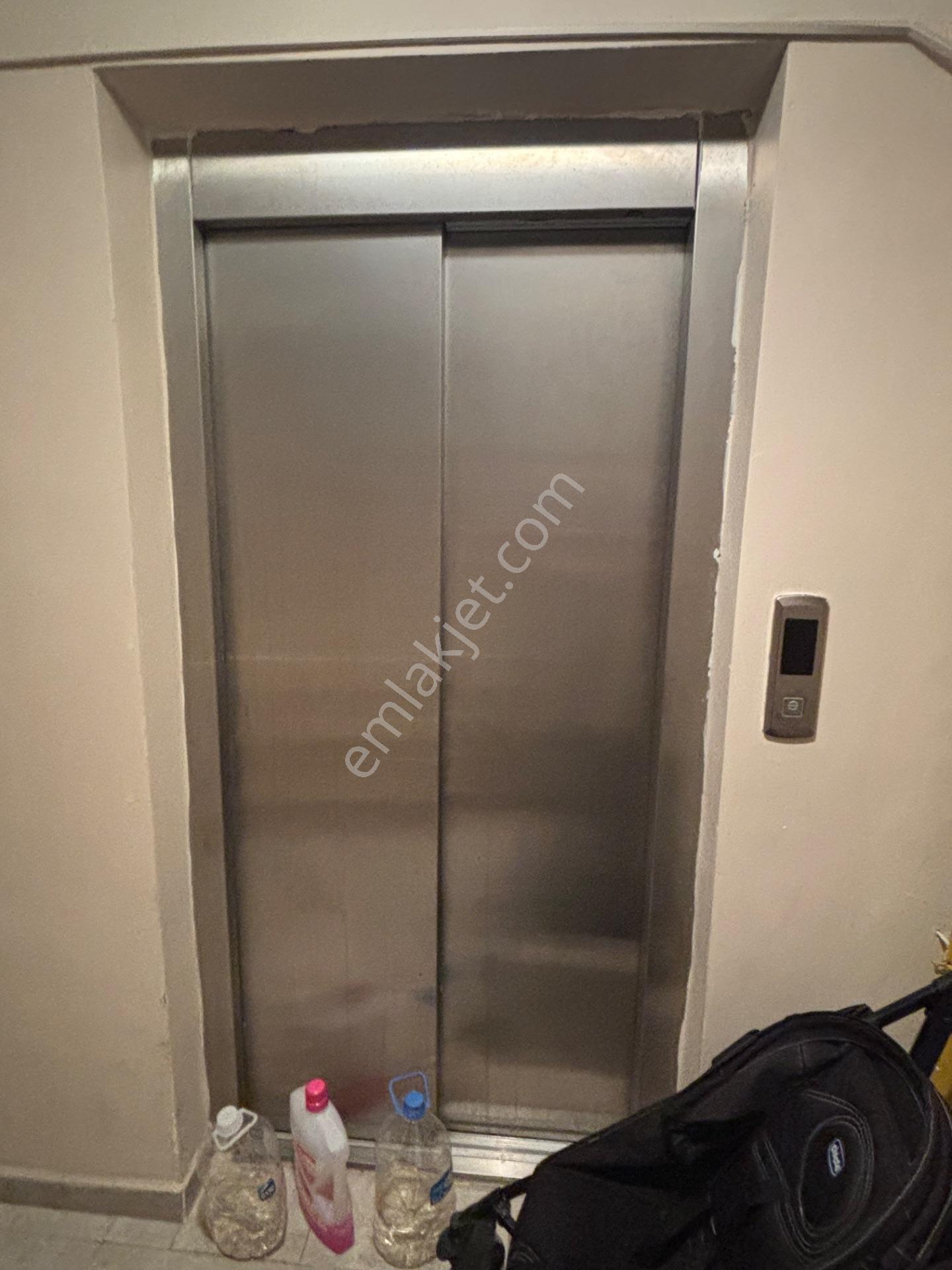 Kapaklı Vatanda Kiracılı Satılık Geniş Daire — fotoğraf 10