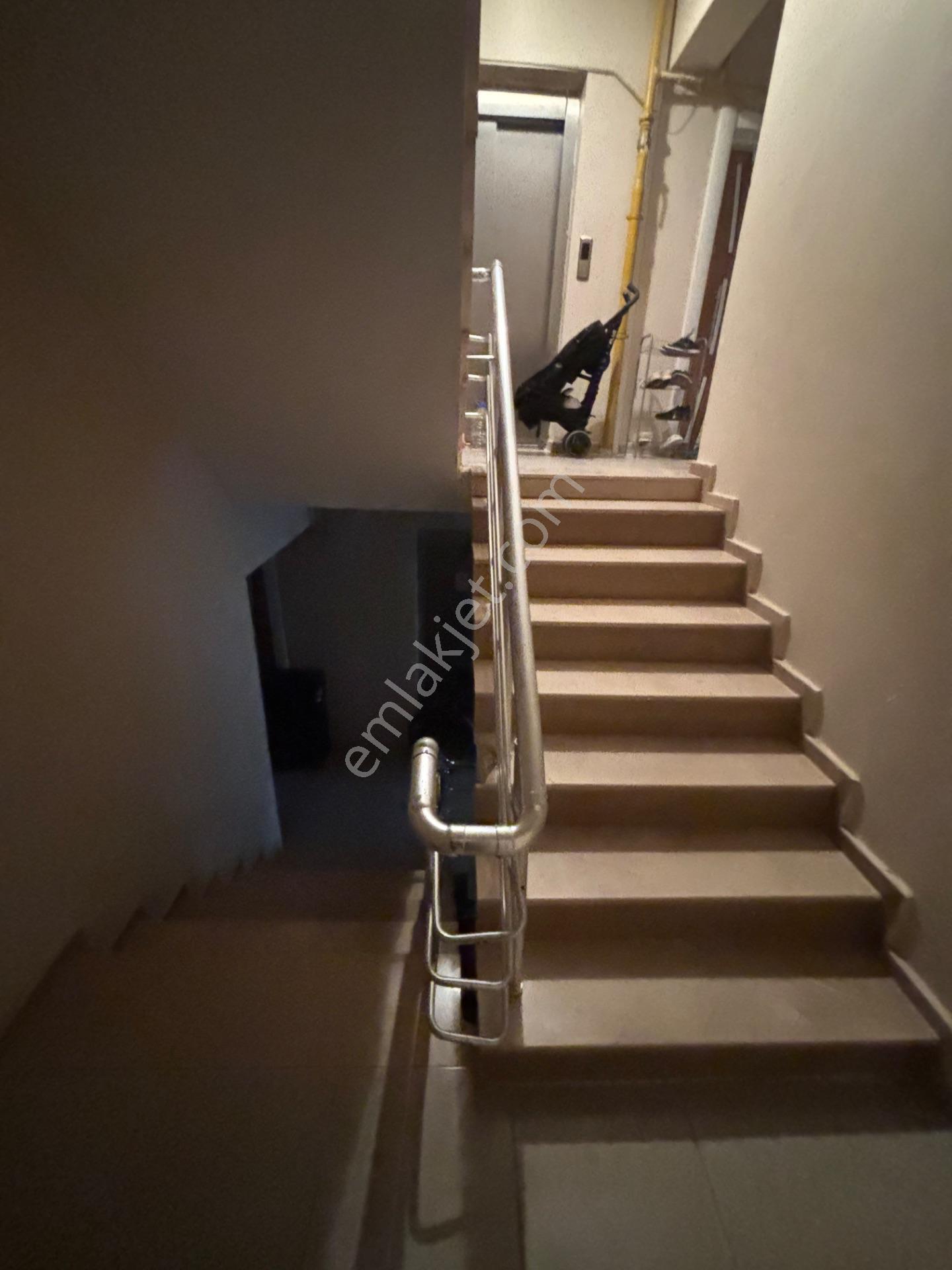 Kapaklı Vatanda Kiracılı Satılık Geniş Daire — fotoğraf 12