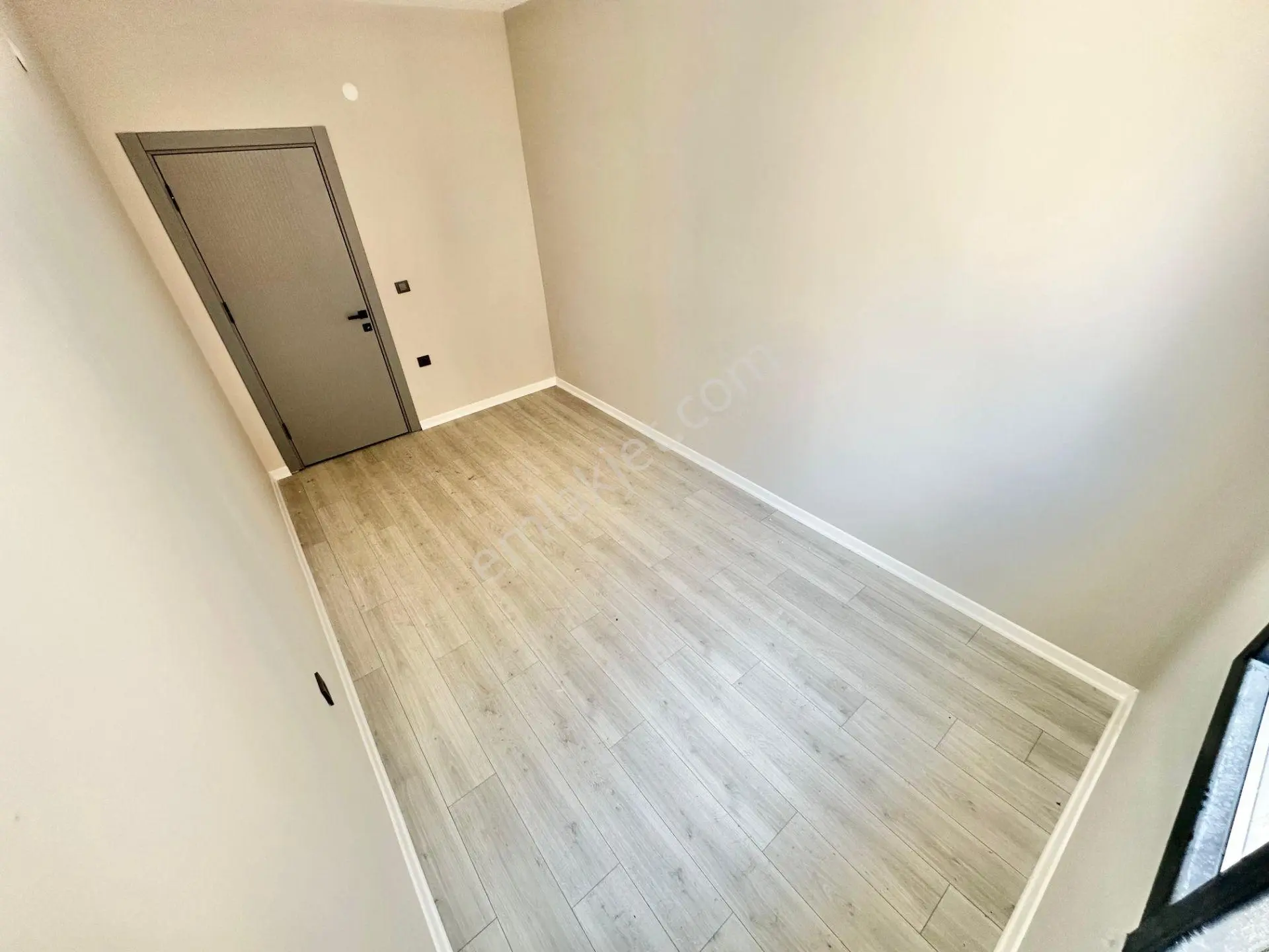 ꧁ay Emlaktan꧂kazdağları Eteklerinde Yüzme Havuzlu Deniz Manzaralı Ön Cephe Satılık 2+1 Lüks Daire — fotoğraf 18