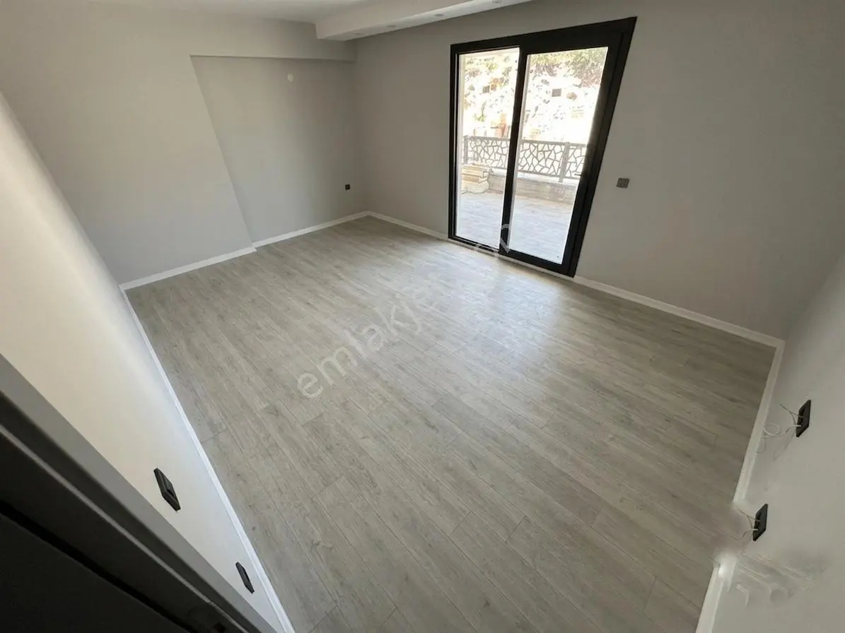 ꧁ay Emlaktan꧂kazdağları Eteklerinde Yüzme Havuzlu Deniz Manzaralı Ön Cephe Satılık 2+1 Lüks Daire — fotoğraf 22