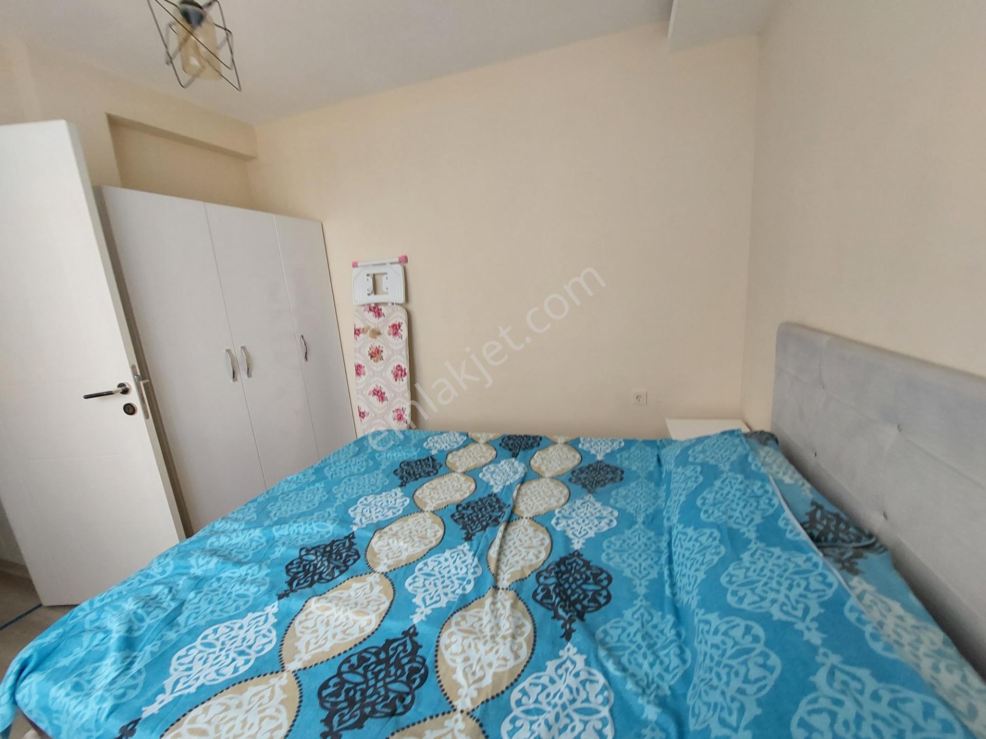 Stad Yanı Geniş Oturumlu Full Eşyalı Satılık 1+1 Daire — fotoğraf 6