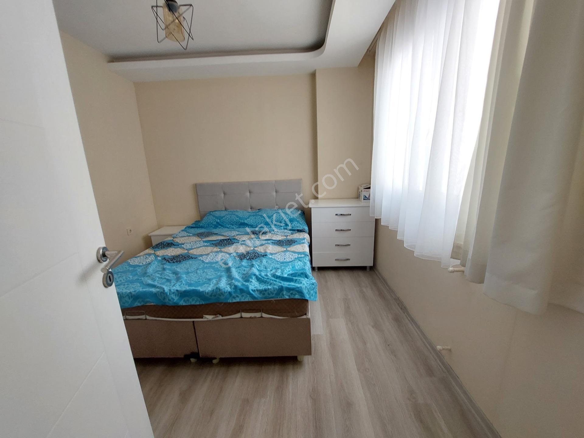 Stad Yanı Geniş Oturumlu Full Eşyalı Satılık 1+1 Daire — fotoğraf 11
