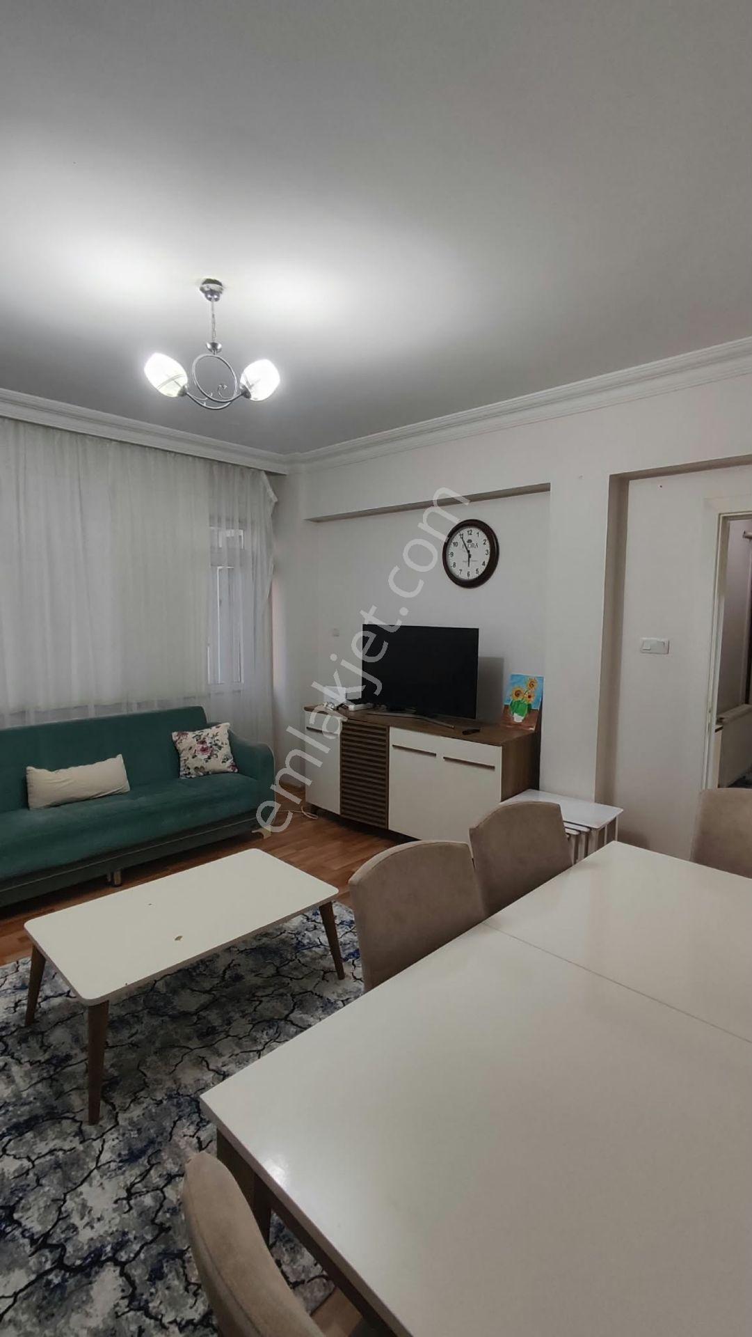 Karataş'ta 5 Katlı Binada 2. Kat Satılık 2+1 Daire — fotoğraf 4