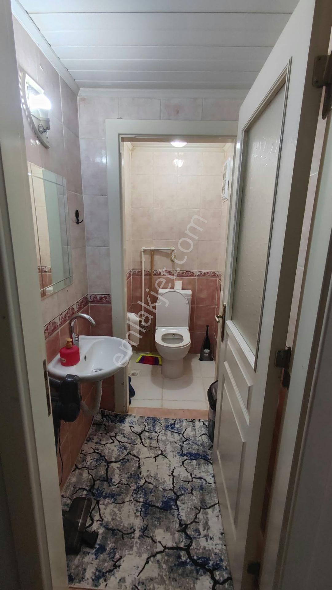 Karataş'ta 5 Katlı Binada 2. Kat Satılık 2+1 Daire — fotoğraf 10
