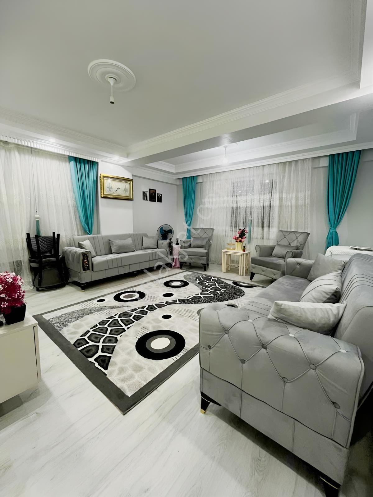 Enka Gayrimenkuldan Eski Belediyenin Orda Ebeveyn Banyolu 3+1 — fotoğraf 2