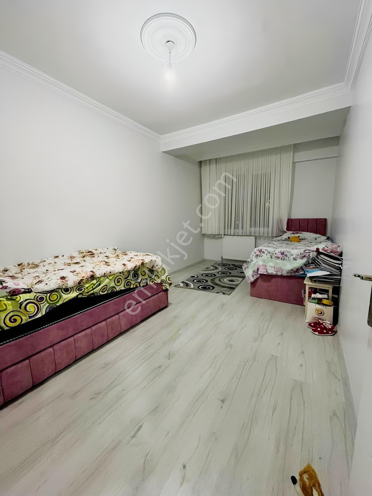 Enka Gayrimenkuldan Eski Belediyenin Orda Ebeveyn Banyolu 3+1 — fotoğraf 5