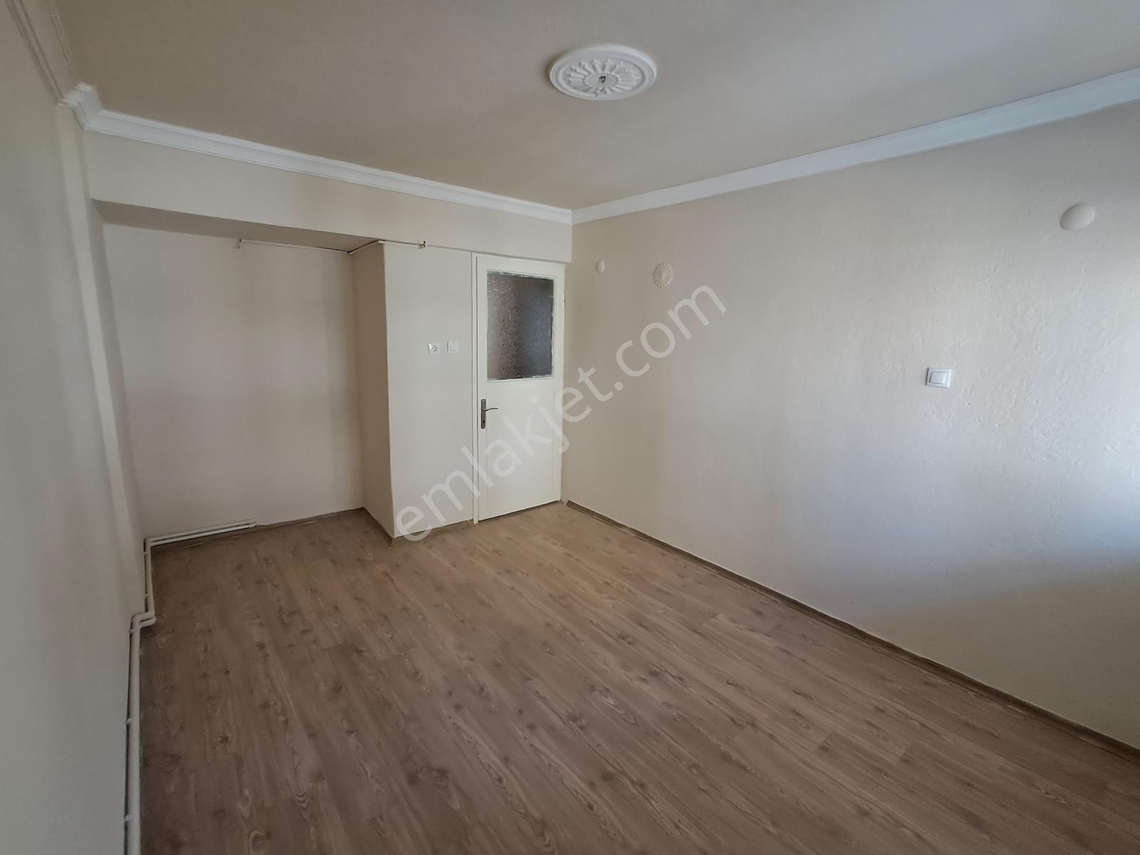 Bayraklı Osmangazi'de Muhteşem Lokasyonda Satılık 3+1 Daire — fotoğraf 6